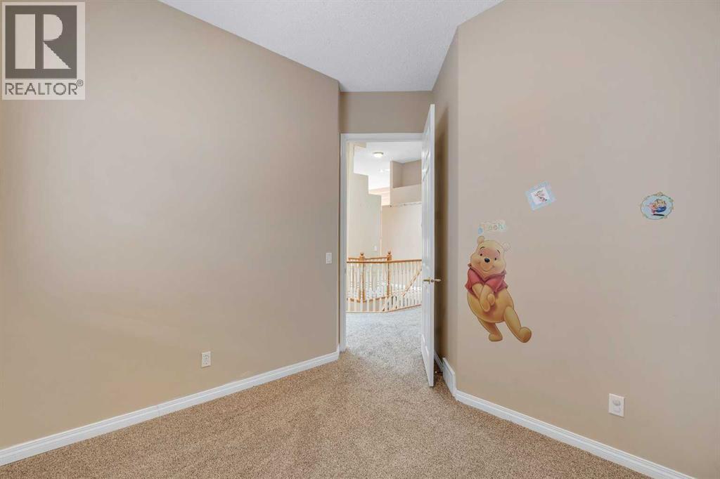 56 Royal Abbey Rise NW — photo 34