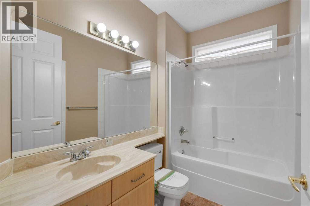 56 Royal Abbey Rise NW — photo 35