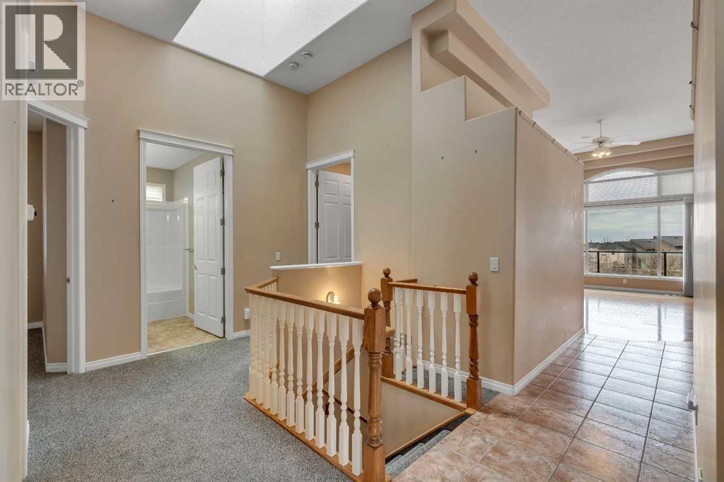 56 Royal Abbey Rise NW — photo 8