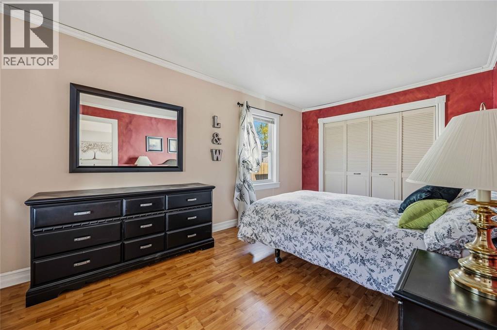 128 ALEXANDRA AVENUE, Point Edward, Ontario, N7V1C2 — Photo 12