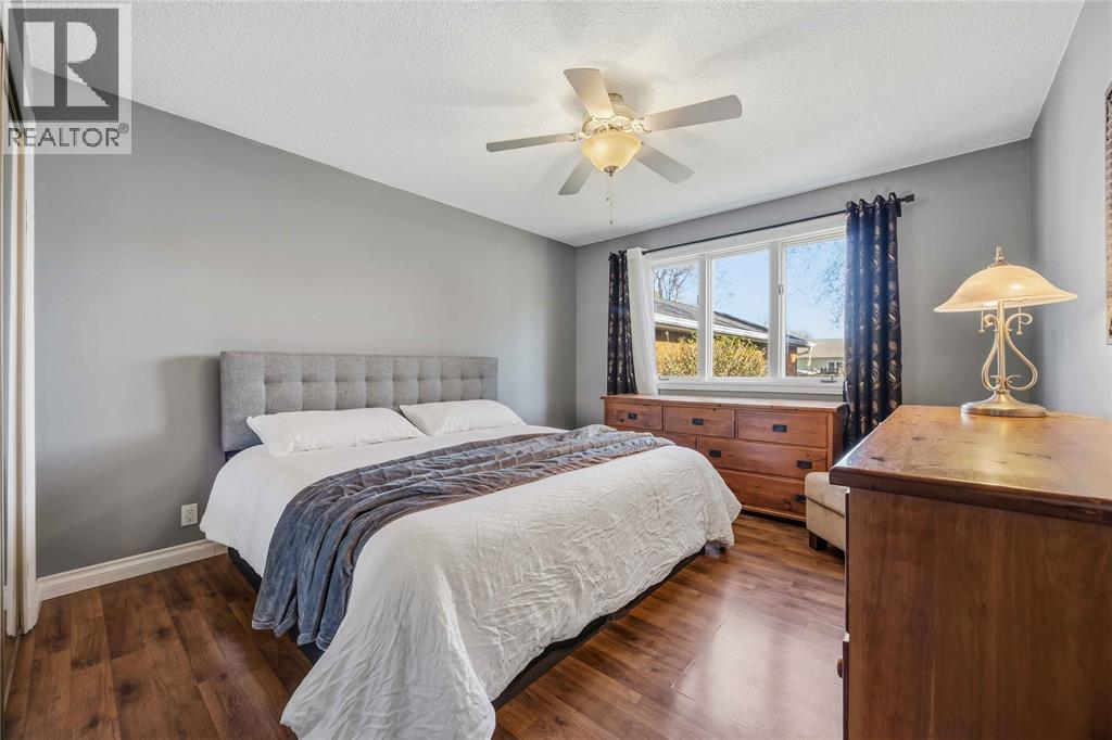 128 ALEXANDRA AVENUE, Point Edward, Ontario, N7V1C2 — Photo 18