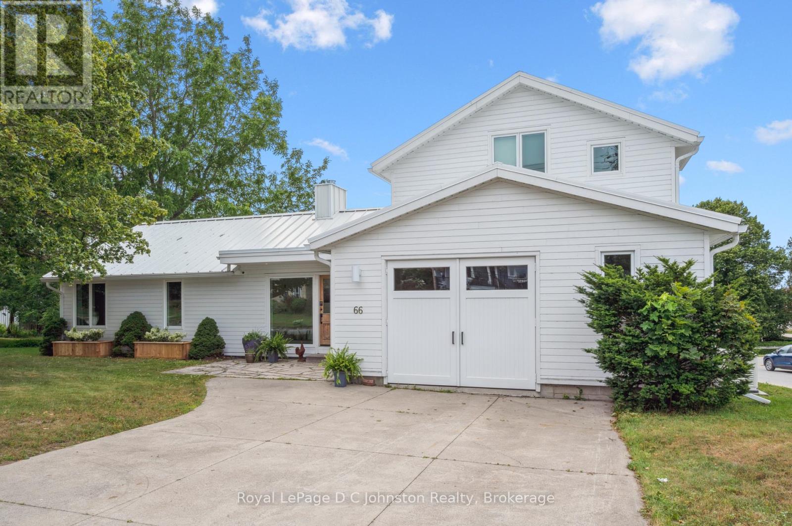 66 HURON STREET N - 4