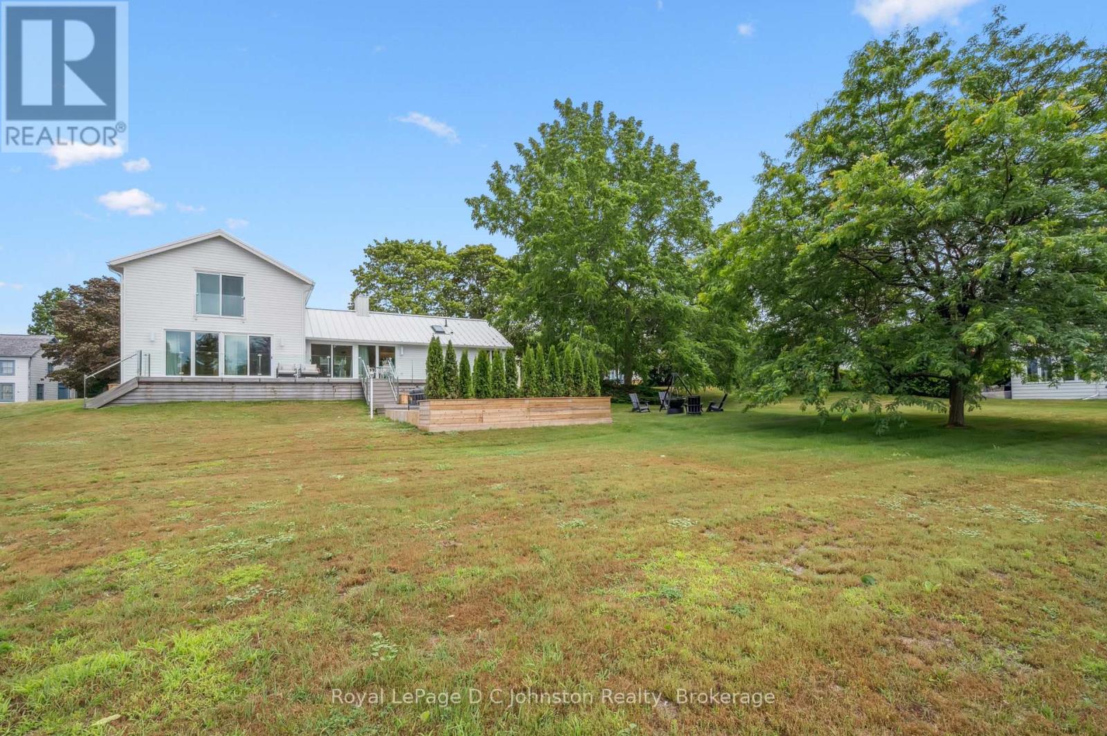 66 HURON STREET N - 42