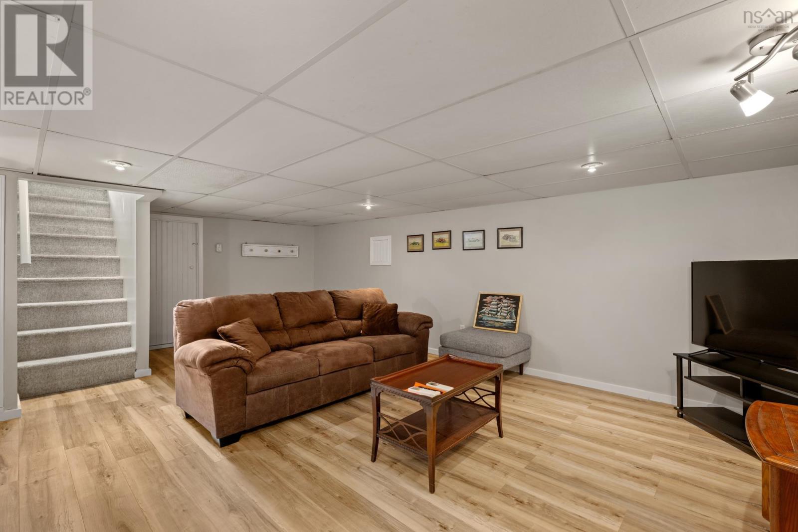 27 Crooked Lake Road — photo 34