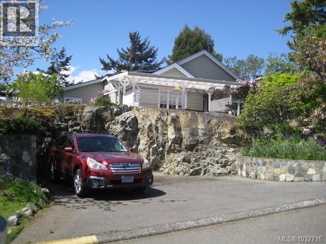  464 Nelson Street, Esquimalt