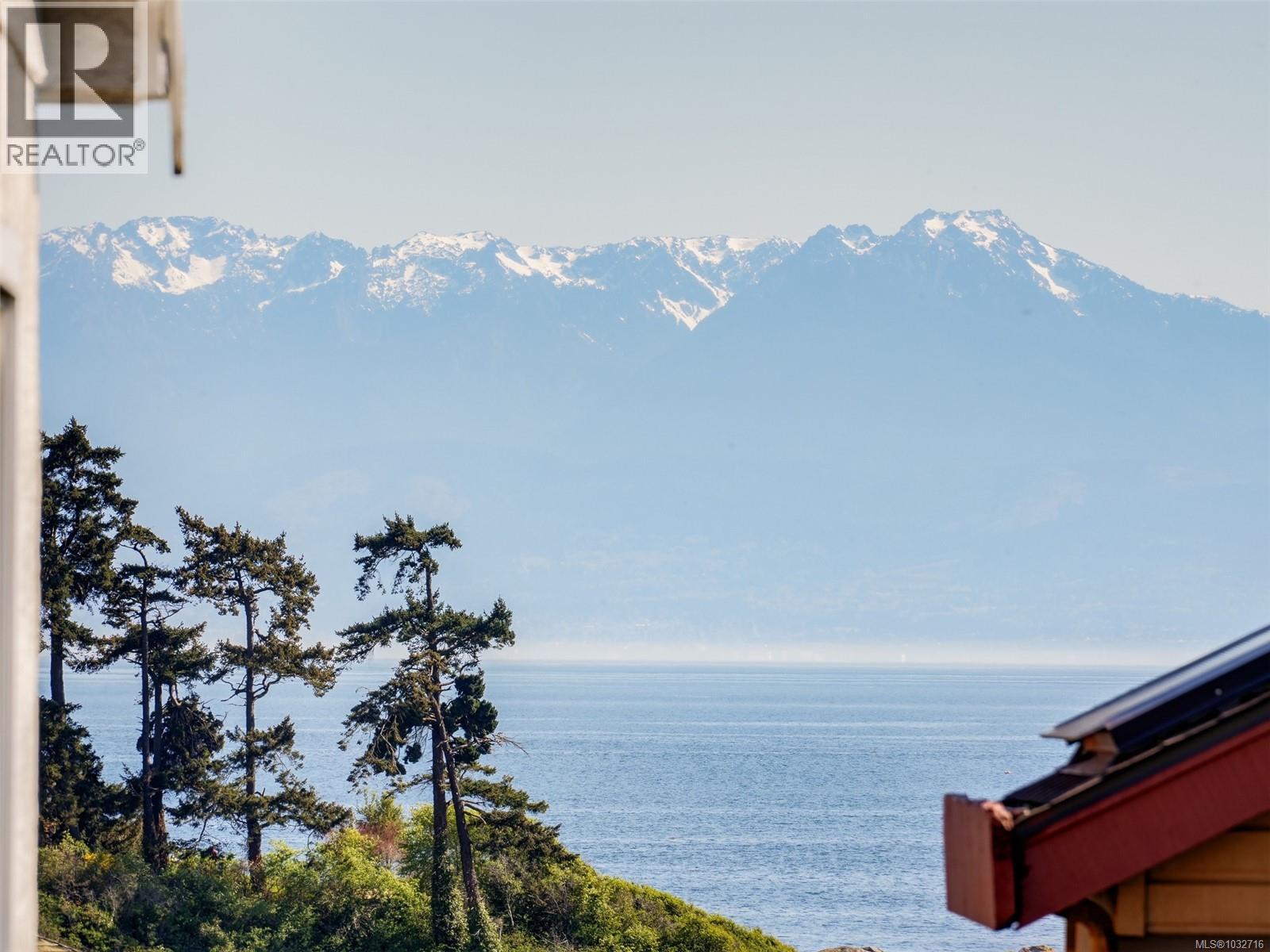  464 Nelson Street, Esquimalt