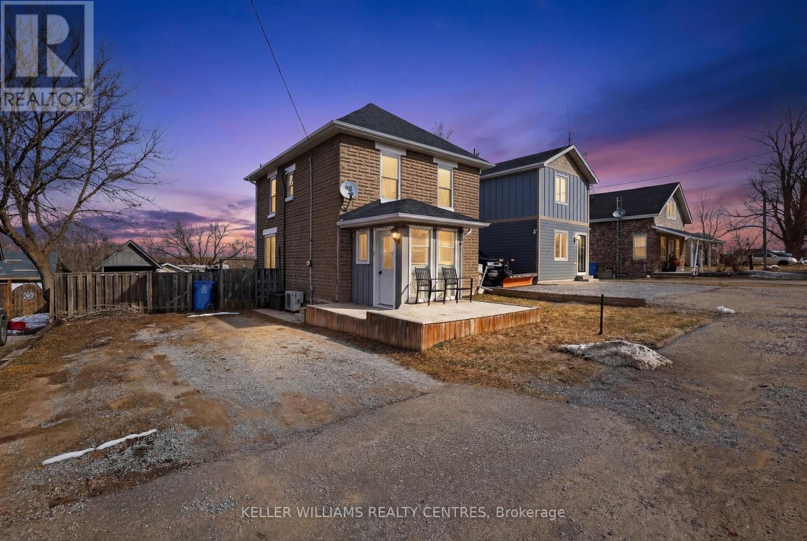 7164 Old Shiloh @ Dusk