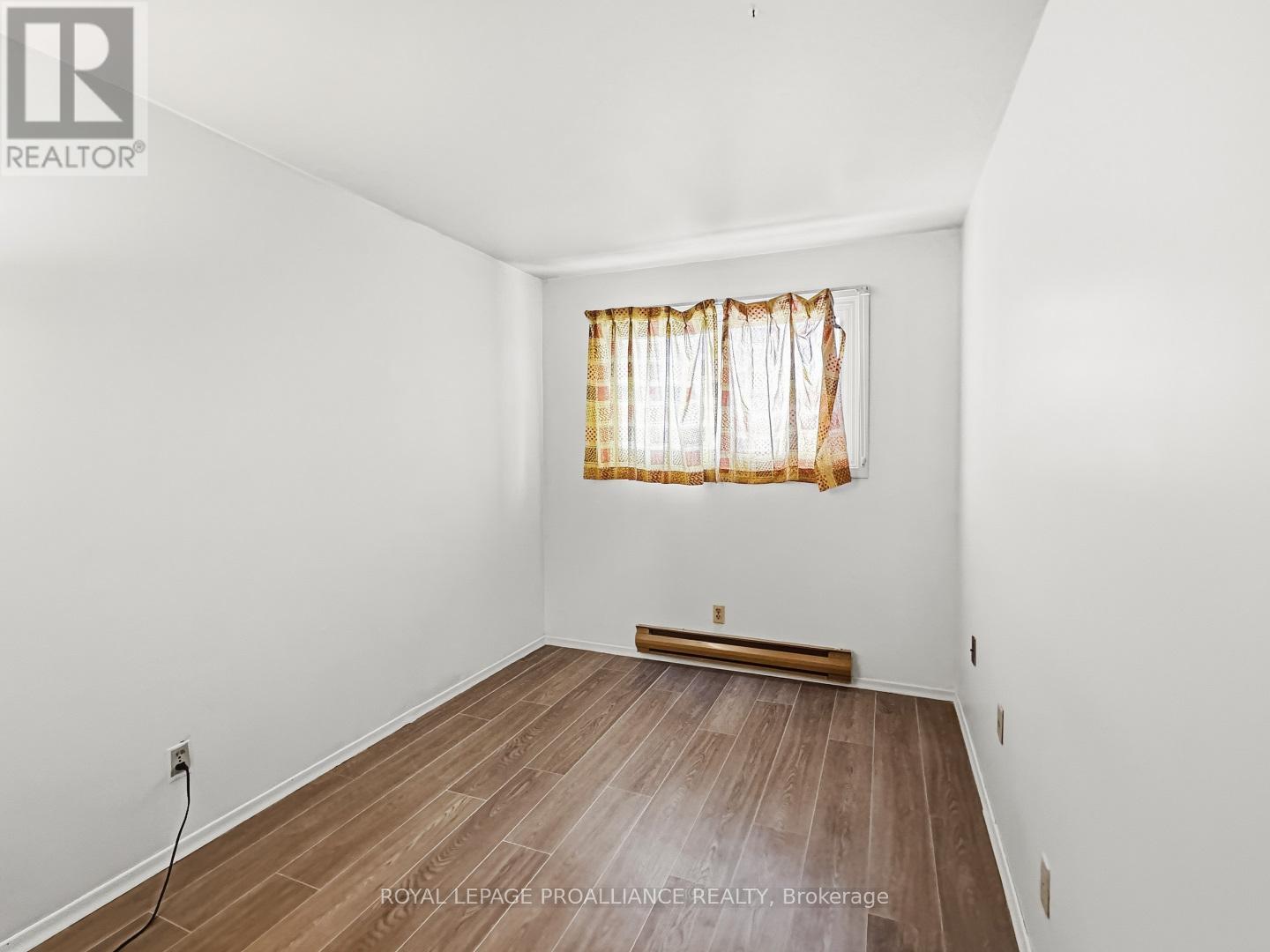 7 - 7 TIFFANY PLACE — photo 15
