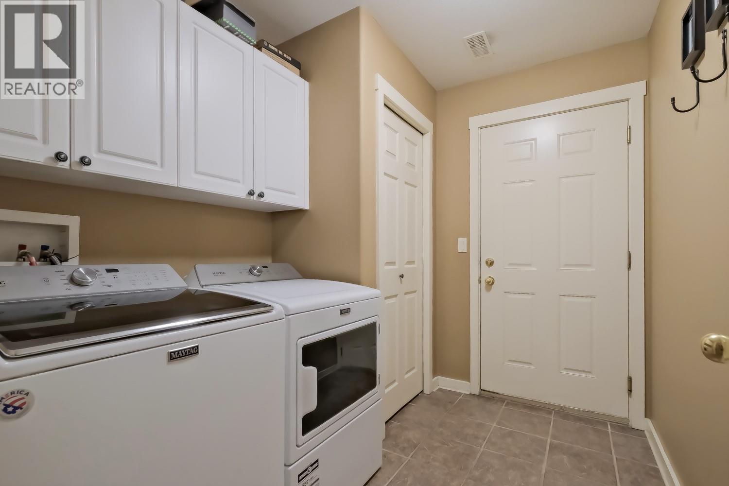 2 2175 Shannon Ridge Drive, West Kelowna