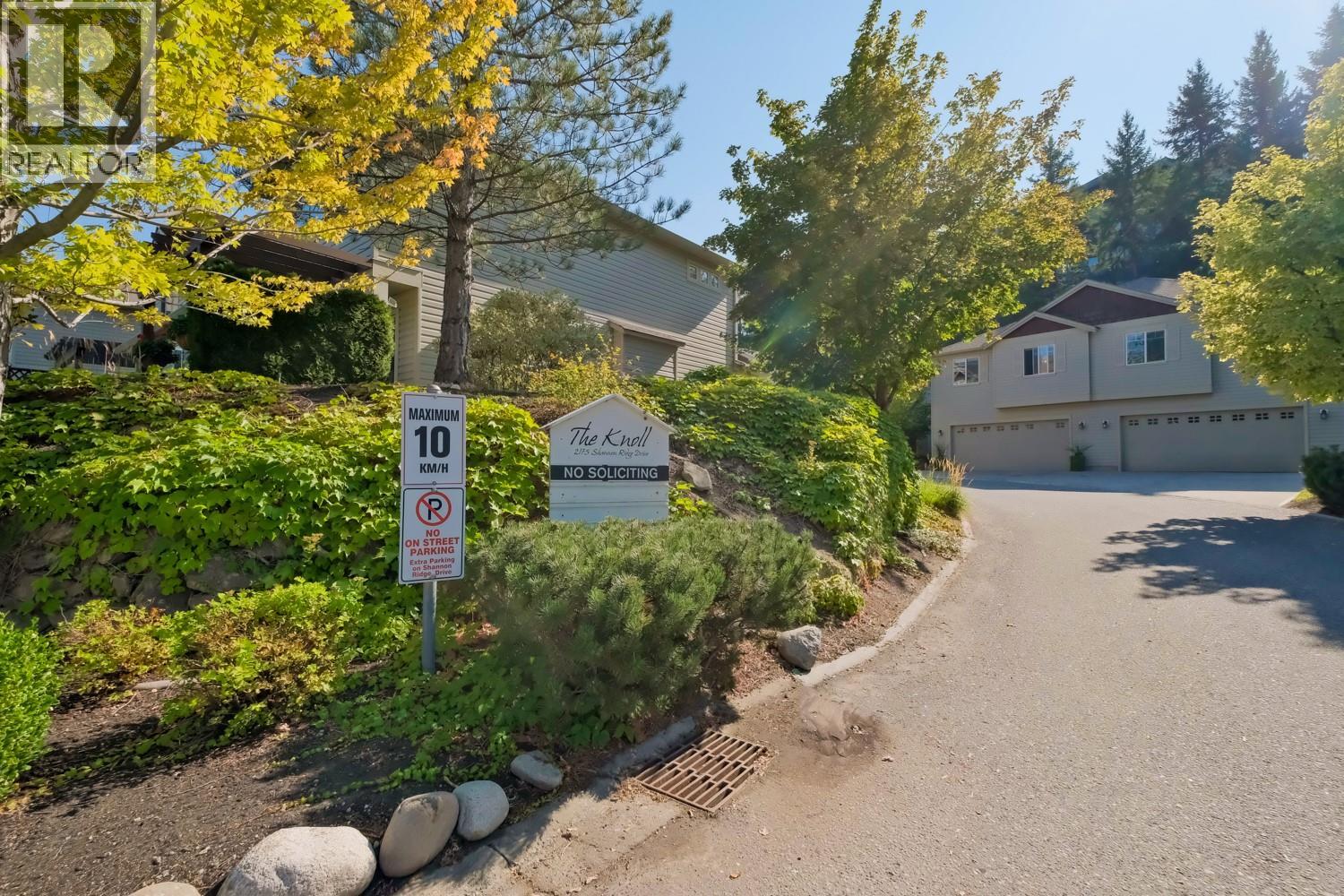 2 2175 Shannon Ridge Drive, West Kelowna