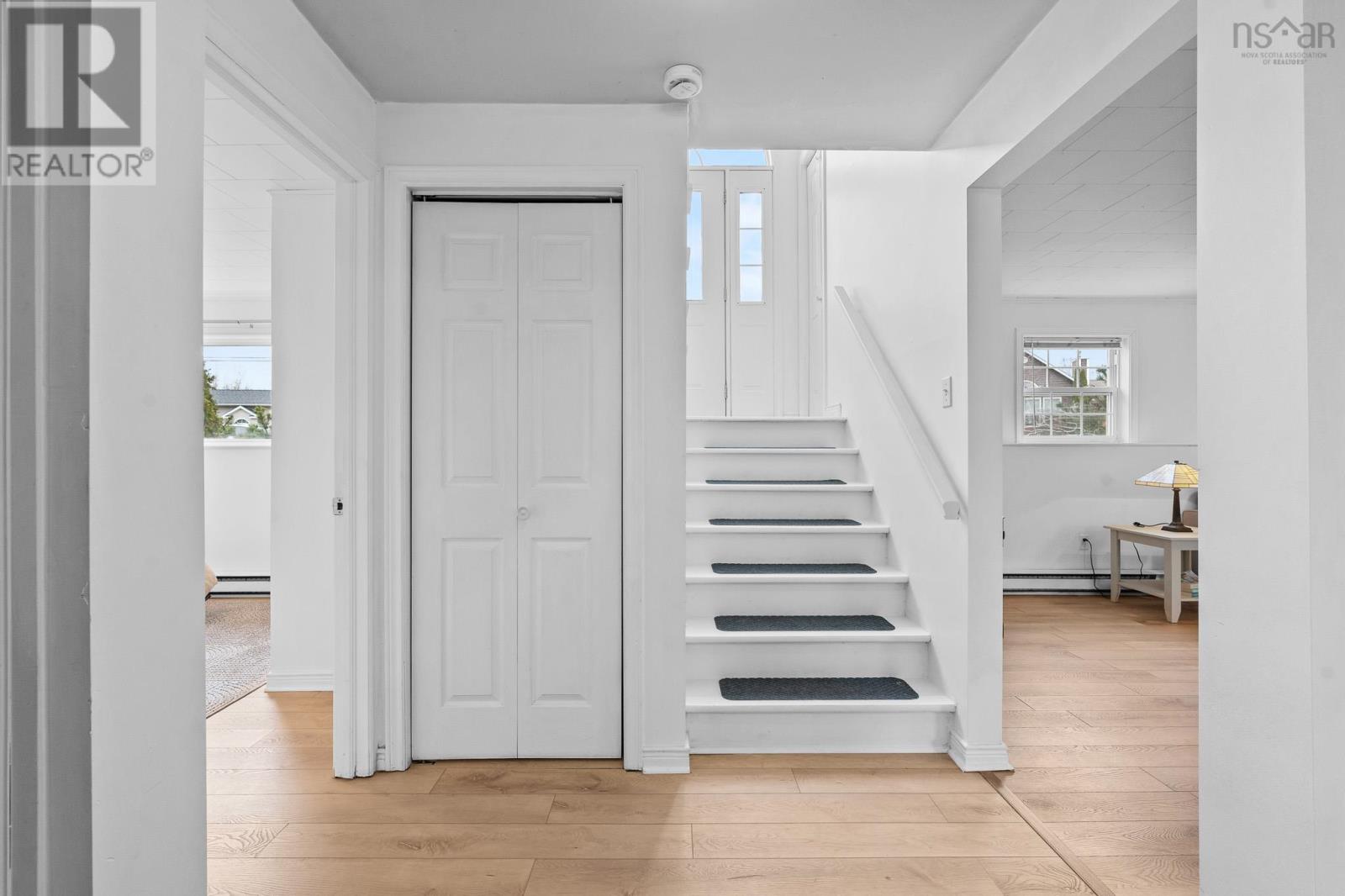 Property 29 of 49 of 1030 Club Crescent