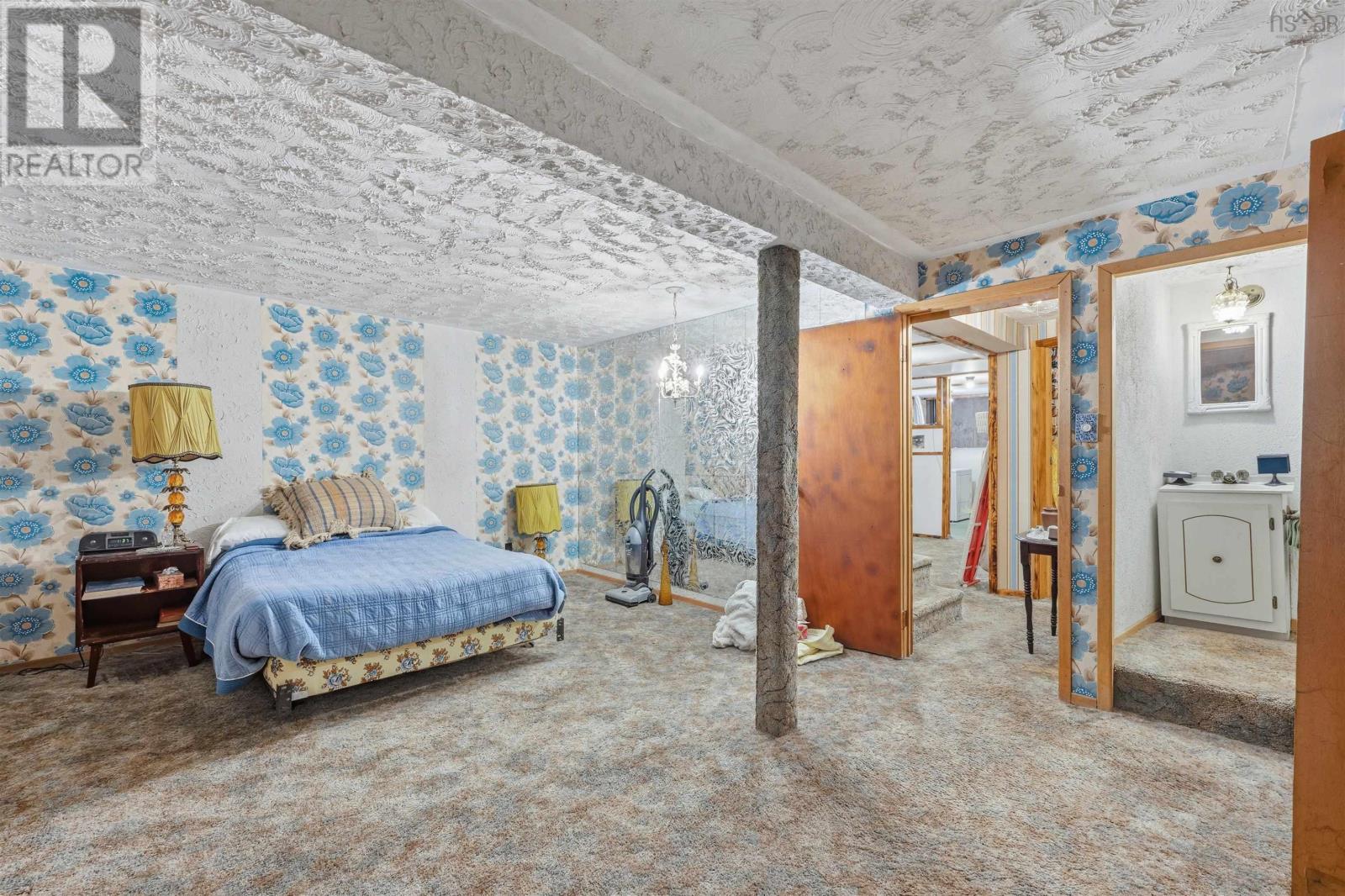 Property 25 of 33 of 8 Polara Drive