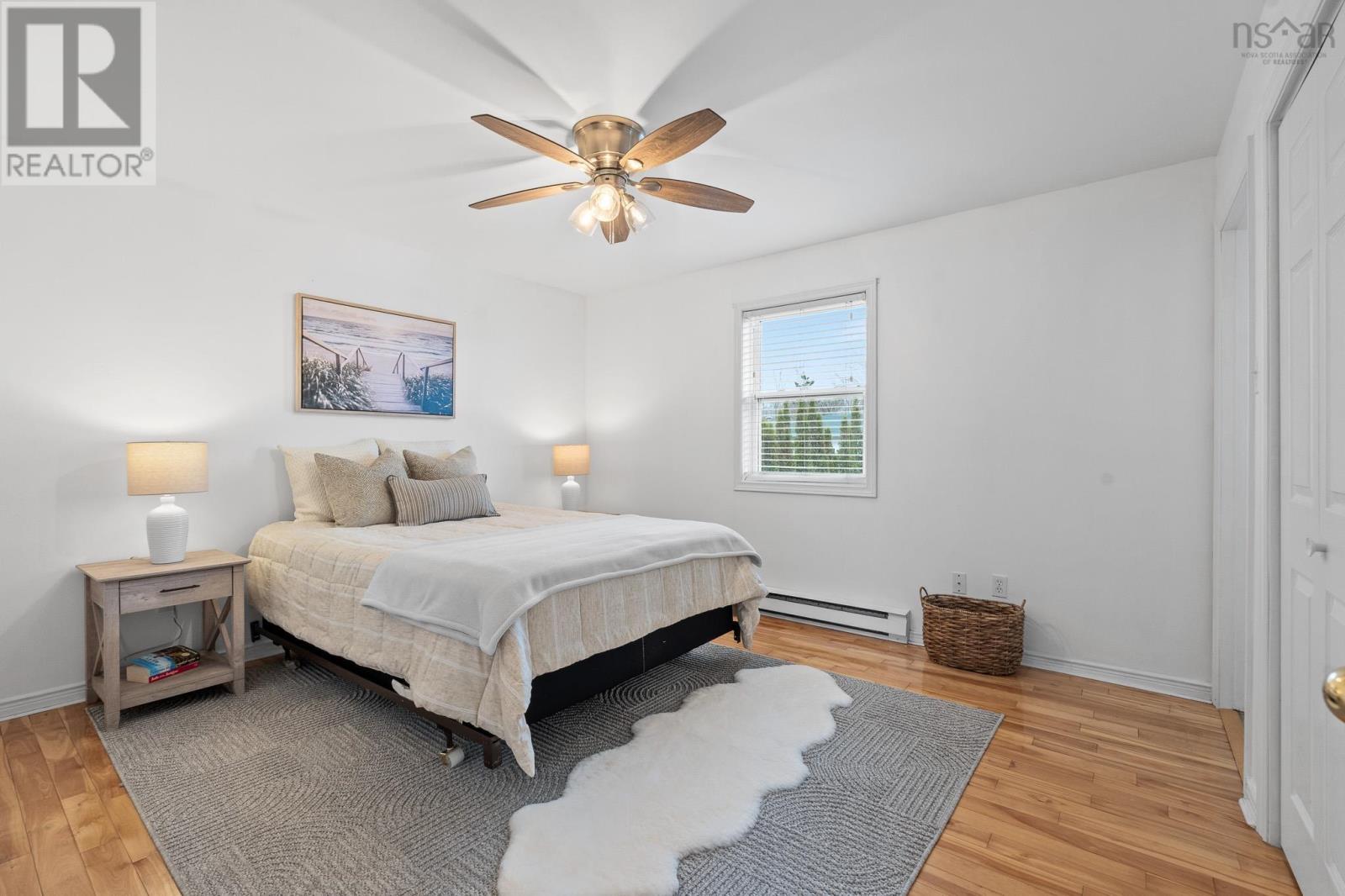 Property 22 of 49 of 1030 Club Crescent