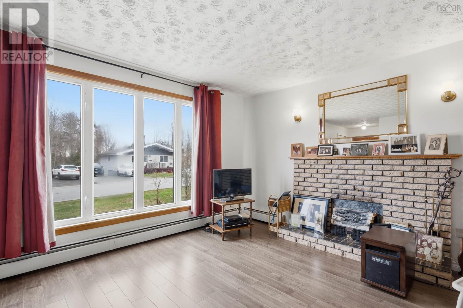 Property 5 of 33 of 8 Polara Drive