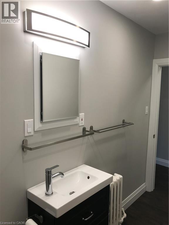 273 LAKESHORE Road E Unit# 1, Mississauga, Ontario, L5G1G8 — Photo 8