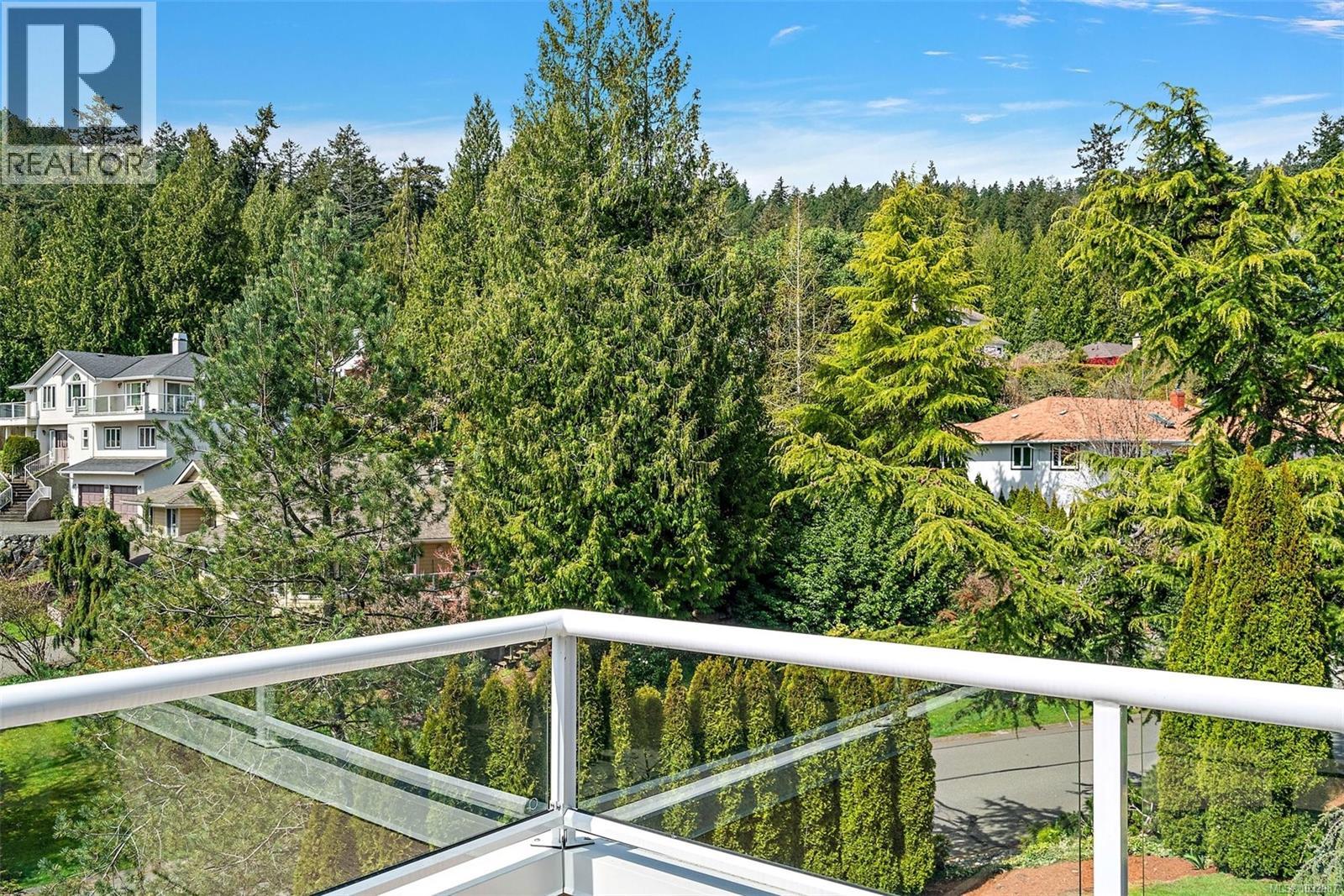  8593 Kingcome Crescent, North Saanich