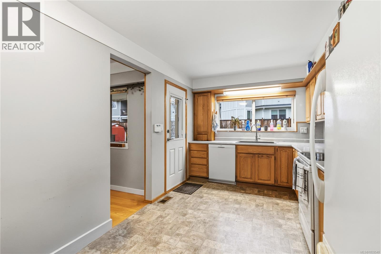  2351 Bellamy Road, Langford