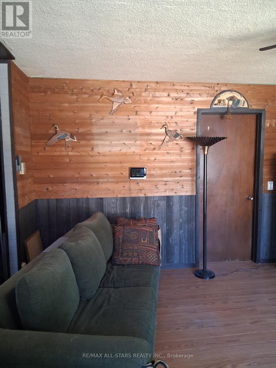 146 LORIMER LAKE ROAD — photo 7