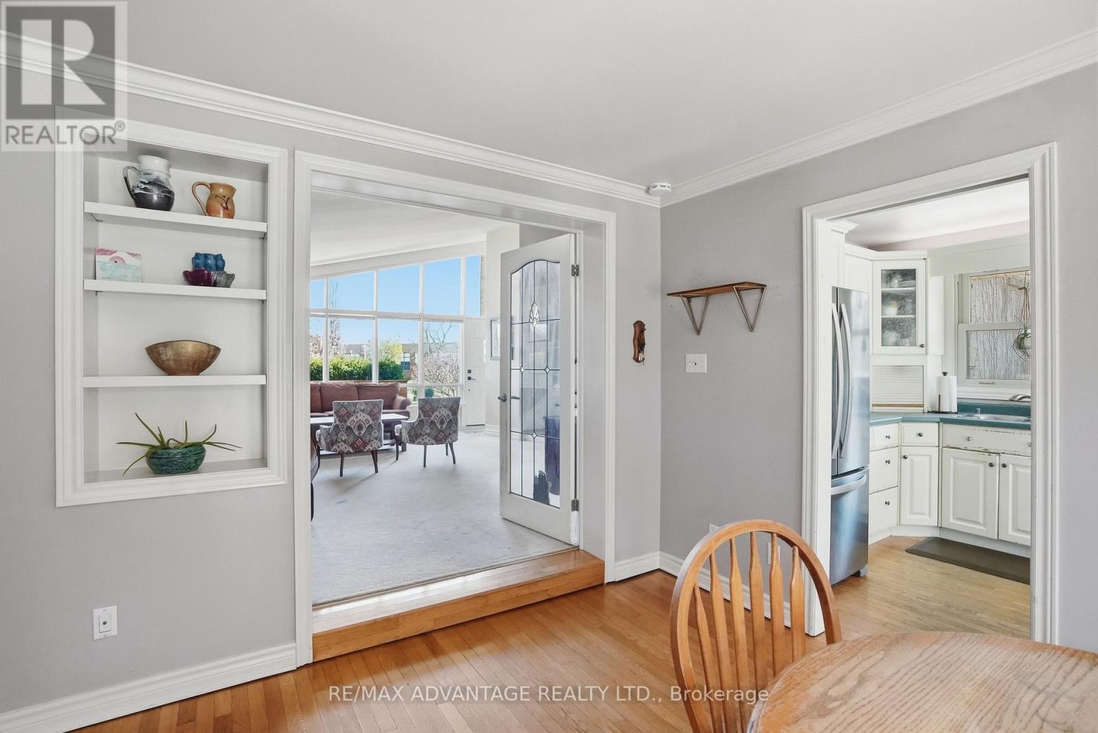 5 MOUNTSFIELD DRIVE - 11