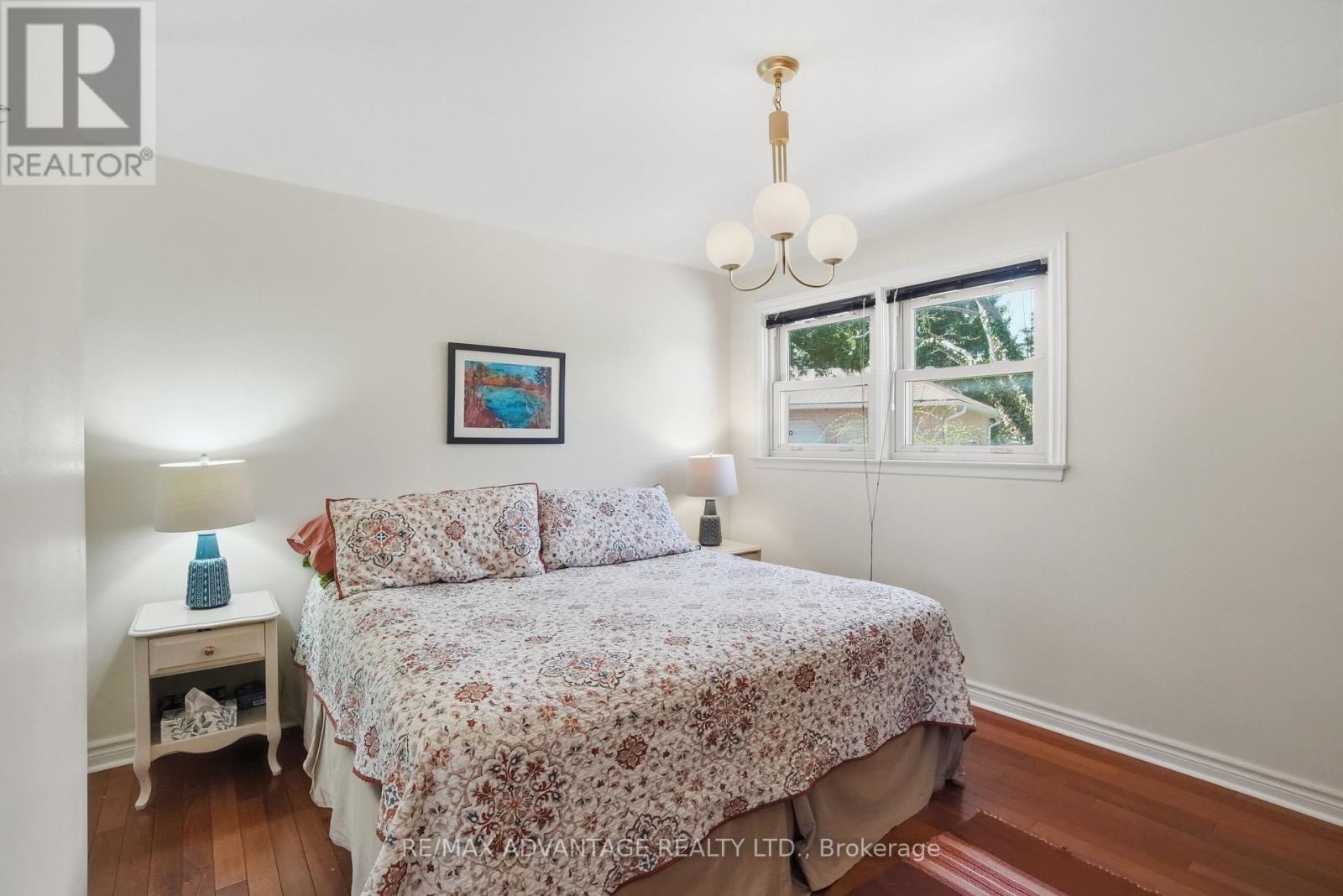 5 MOUNTSFIELD DRIVE - 17