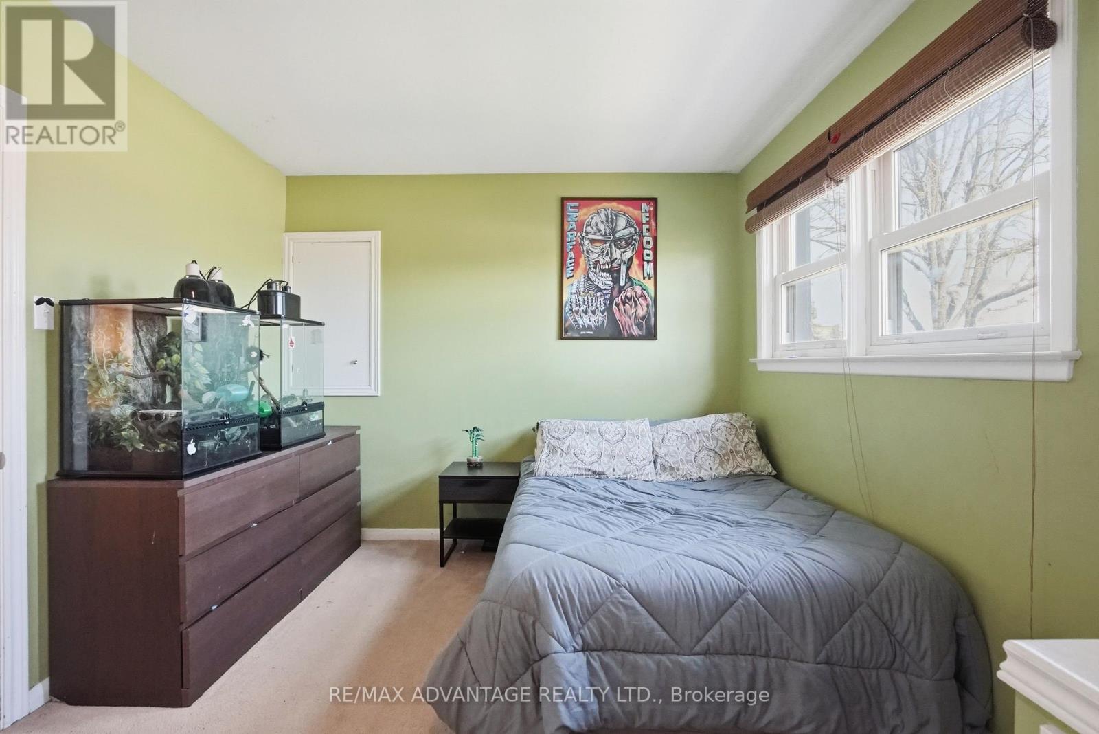 Large 2nd bedroom