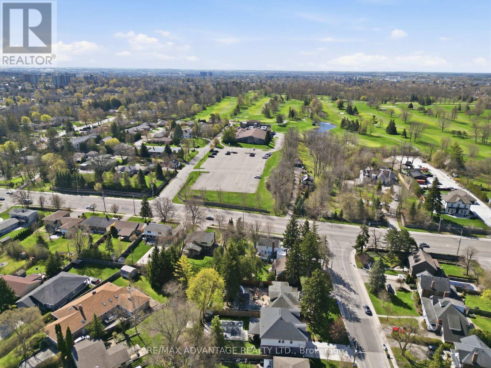 Close to Highland  Country Club