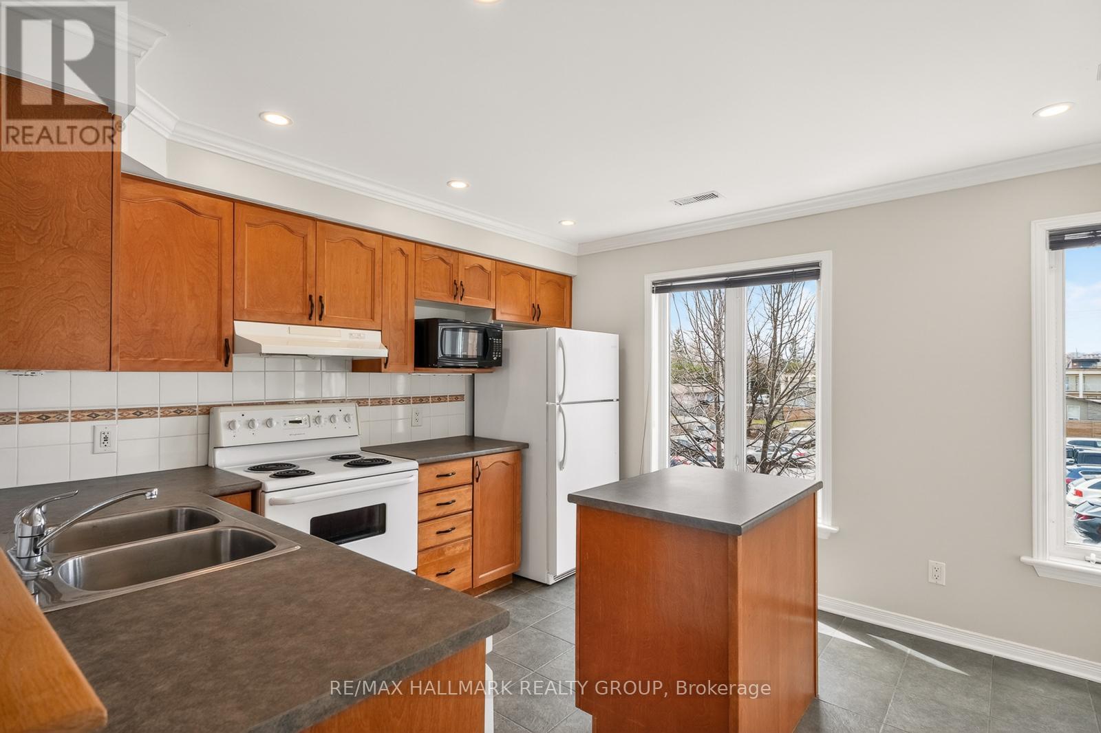 142 GATESTONE PRIVATE — photo 15