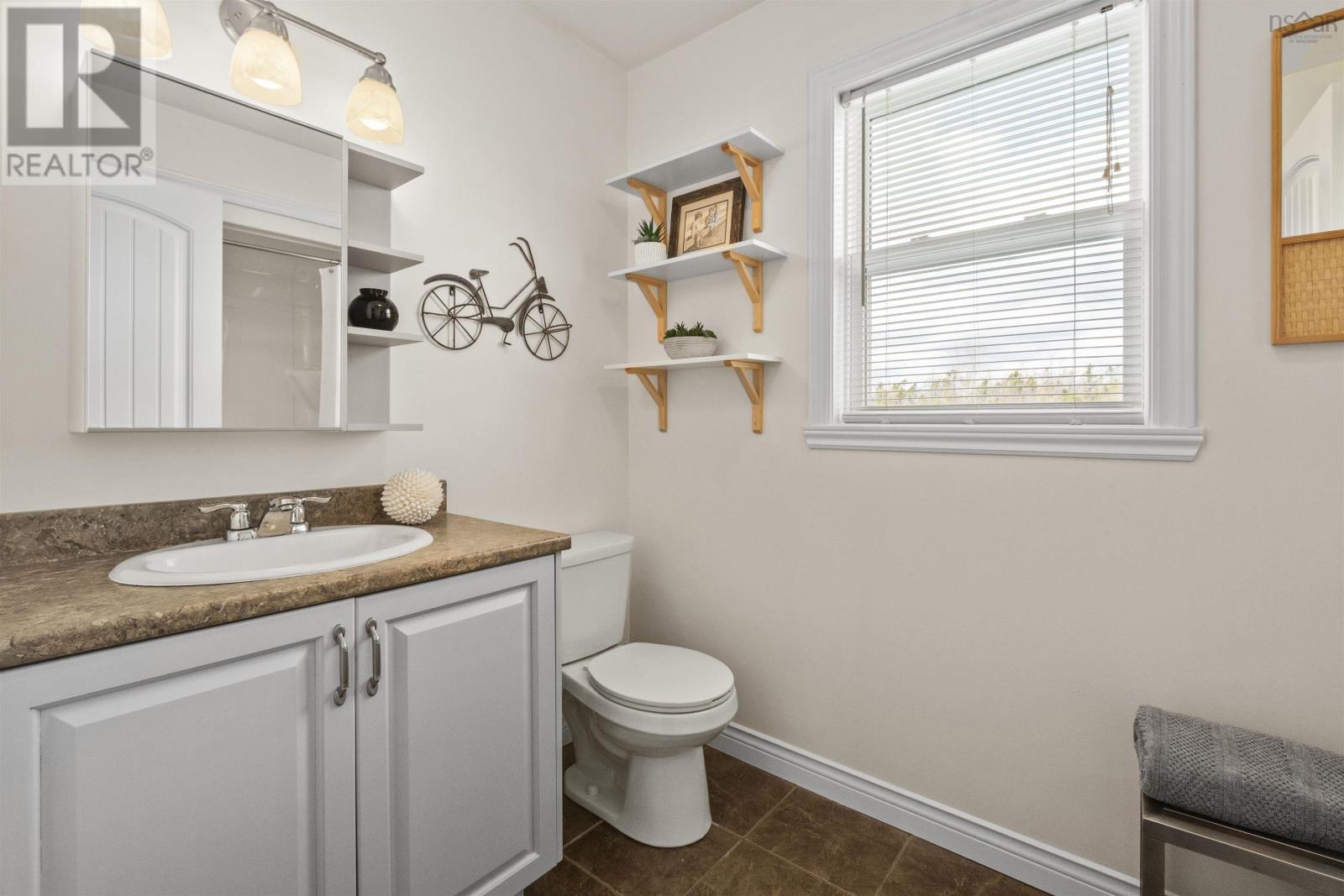 Property 29 of 43 of 19 Acorn Avenue