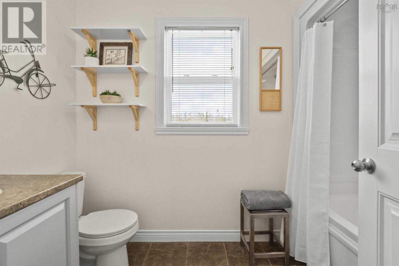 Property 30 of 43 of 19 Acorn Avenue