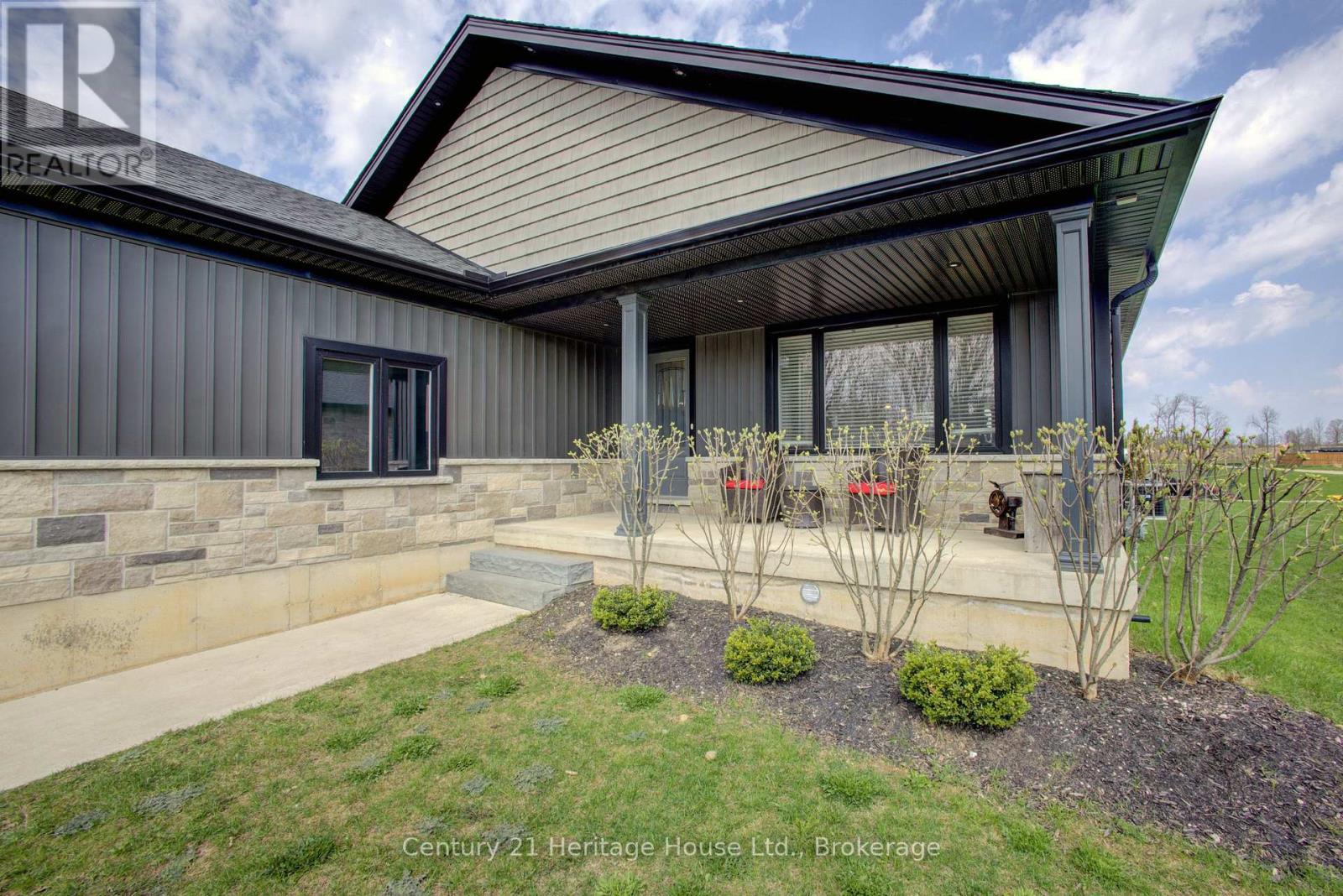 114 JACKSON STREET - 4