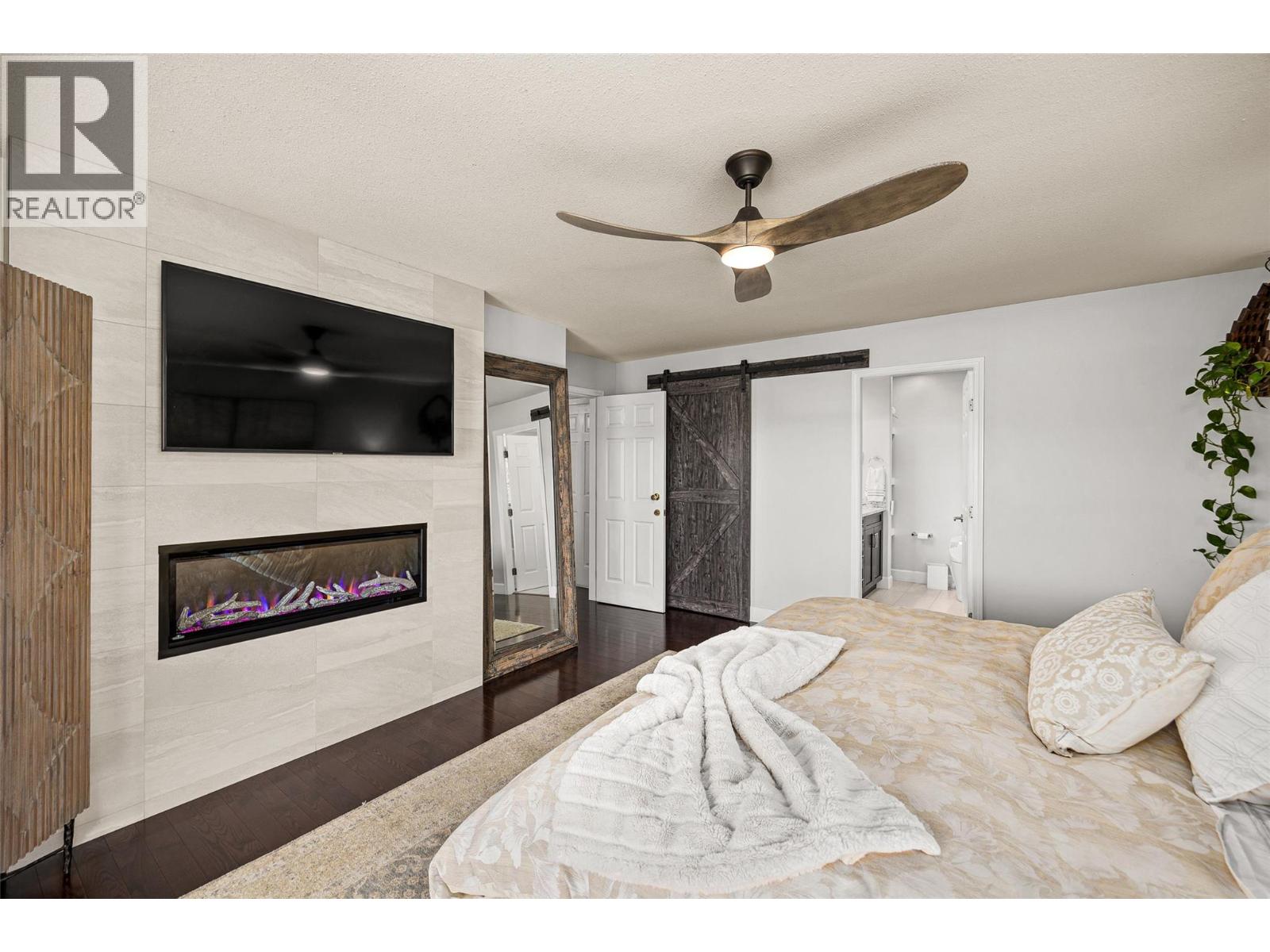 2153 Alexander Place - 23