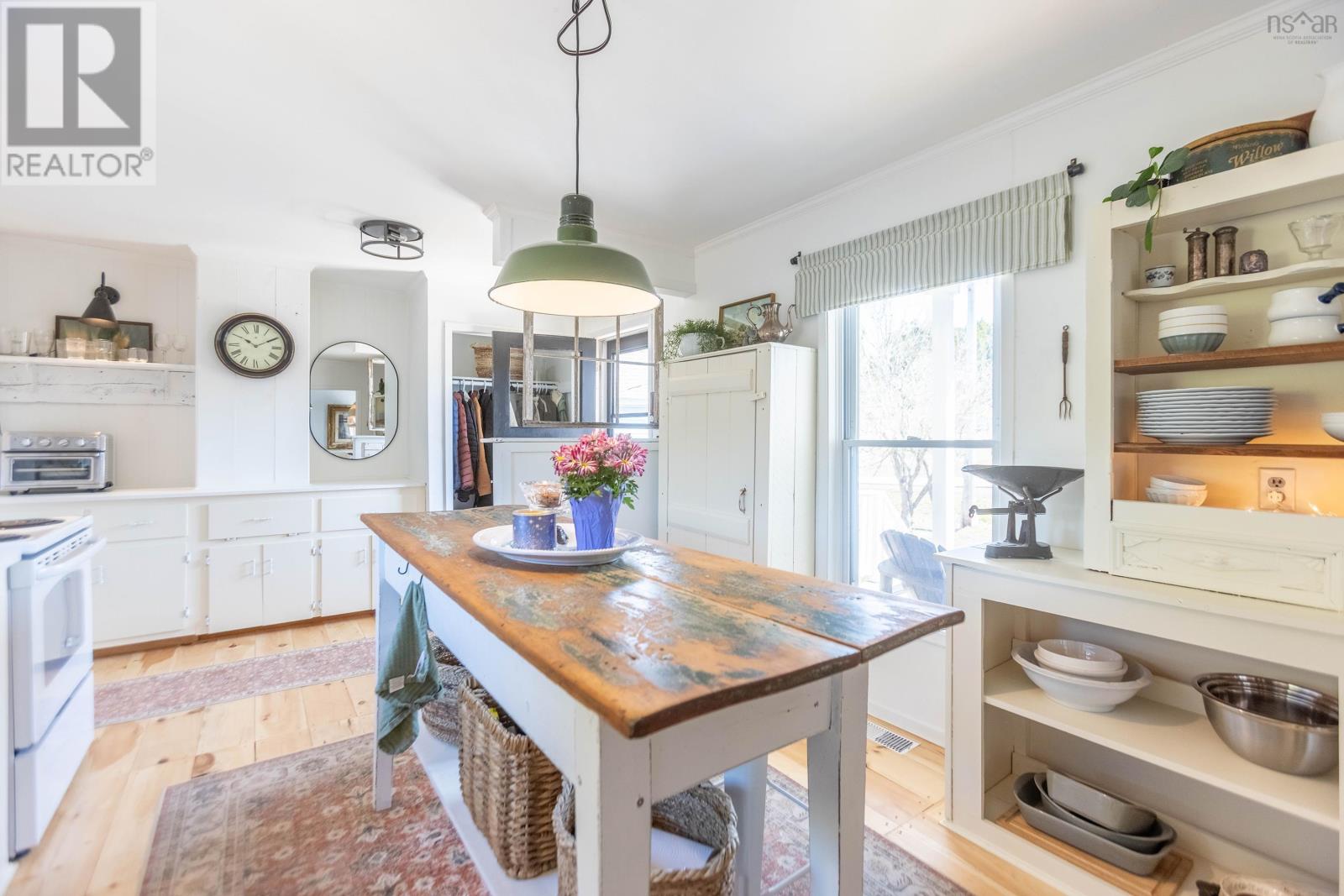 Property 7 of 46 of 8237 Highway 209