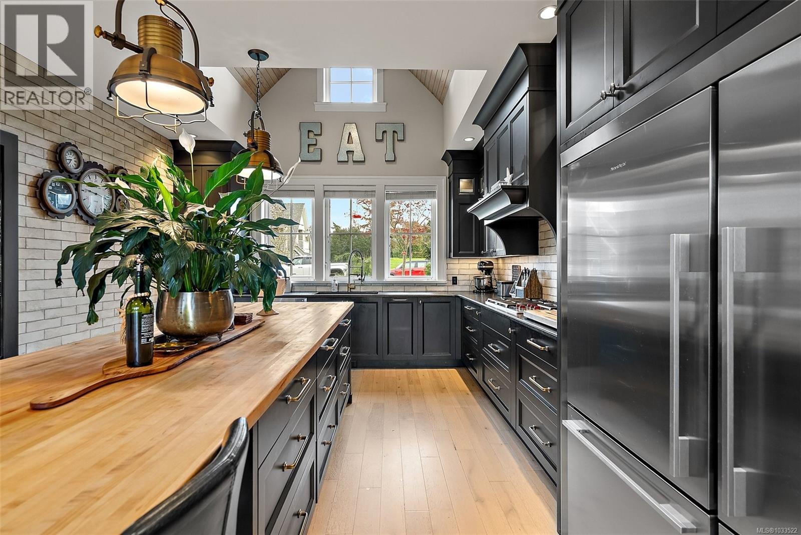  1468 Pebble Place, Langford