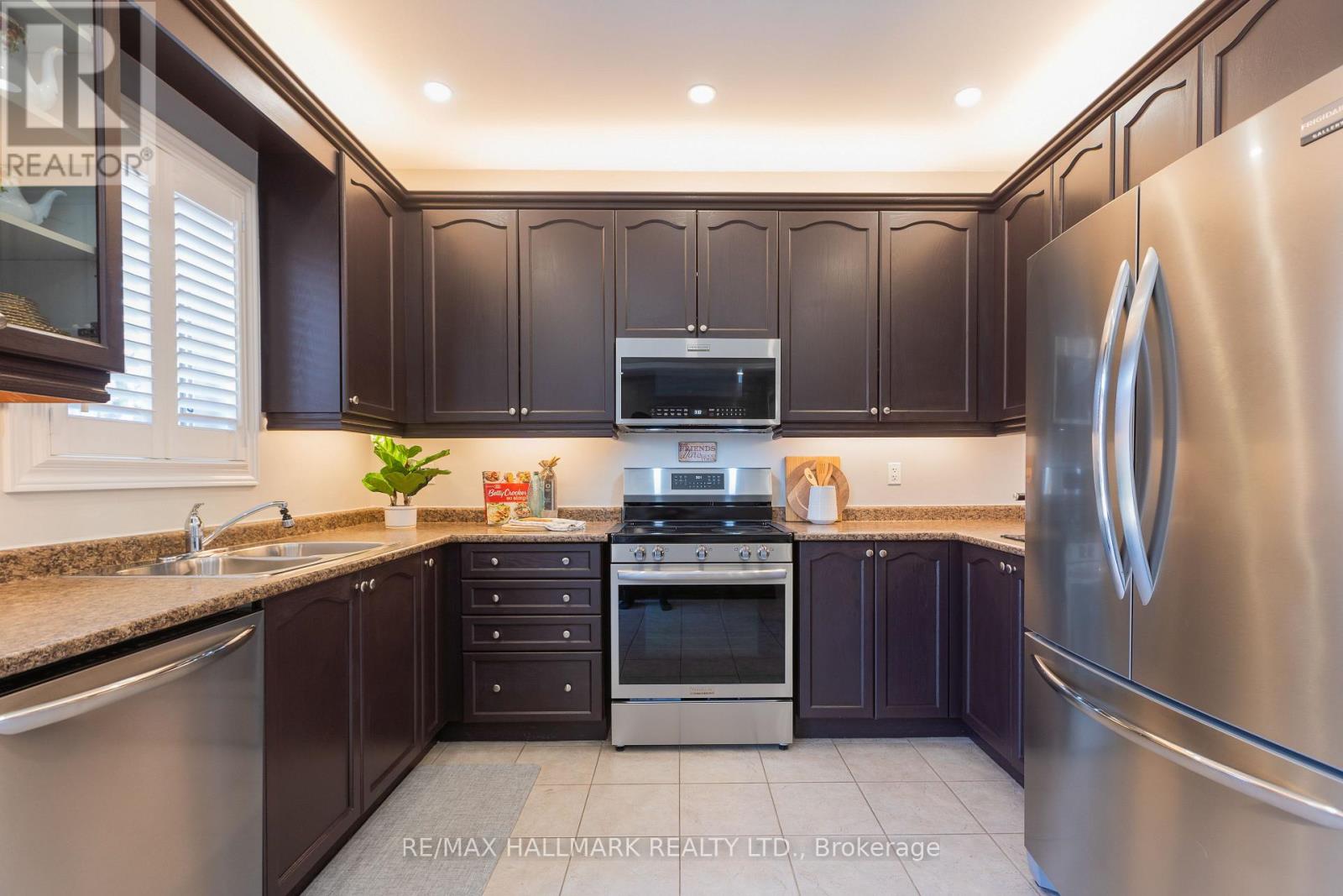 Extensive large cupboards