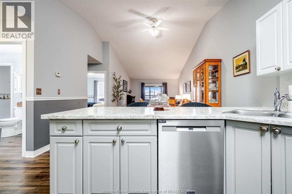 208 Bennie AVENUE, Leamington, Ontario, N8H5N9 — Photo 6