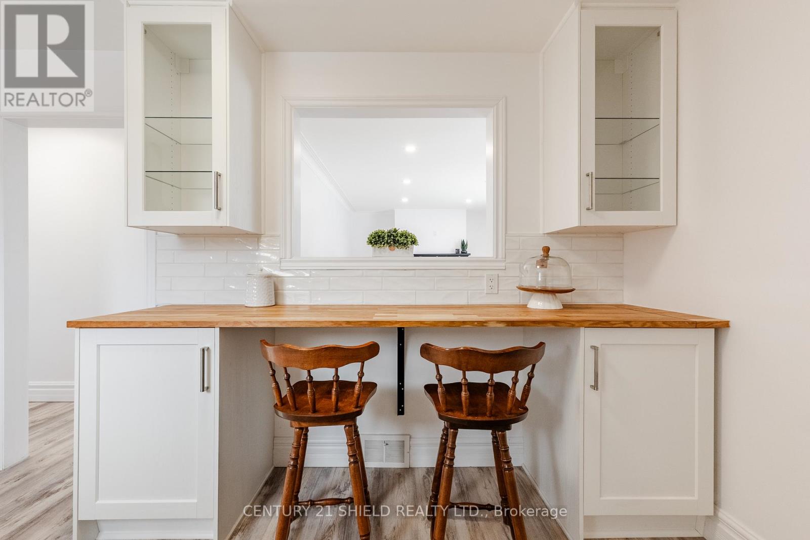 2030 PITT STREET - 14