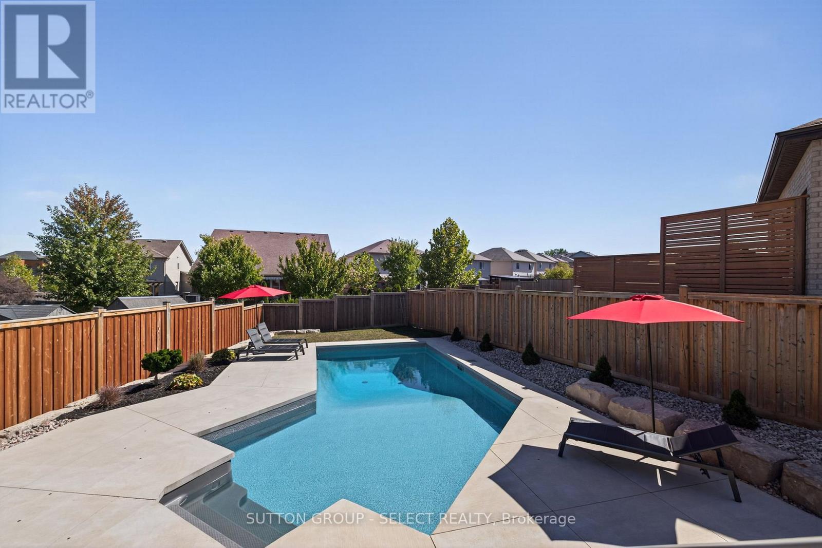 1879 COULDRIDGE WAY — photo 36