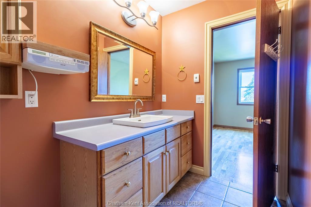 6121 Emerson AVENUE - 32