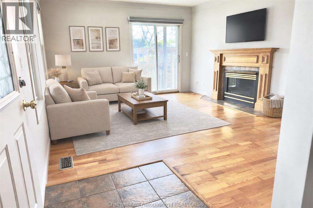 6121 Emerson AVENUE - 6