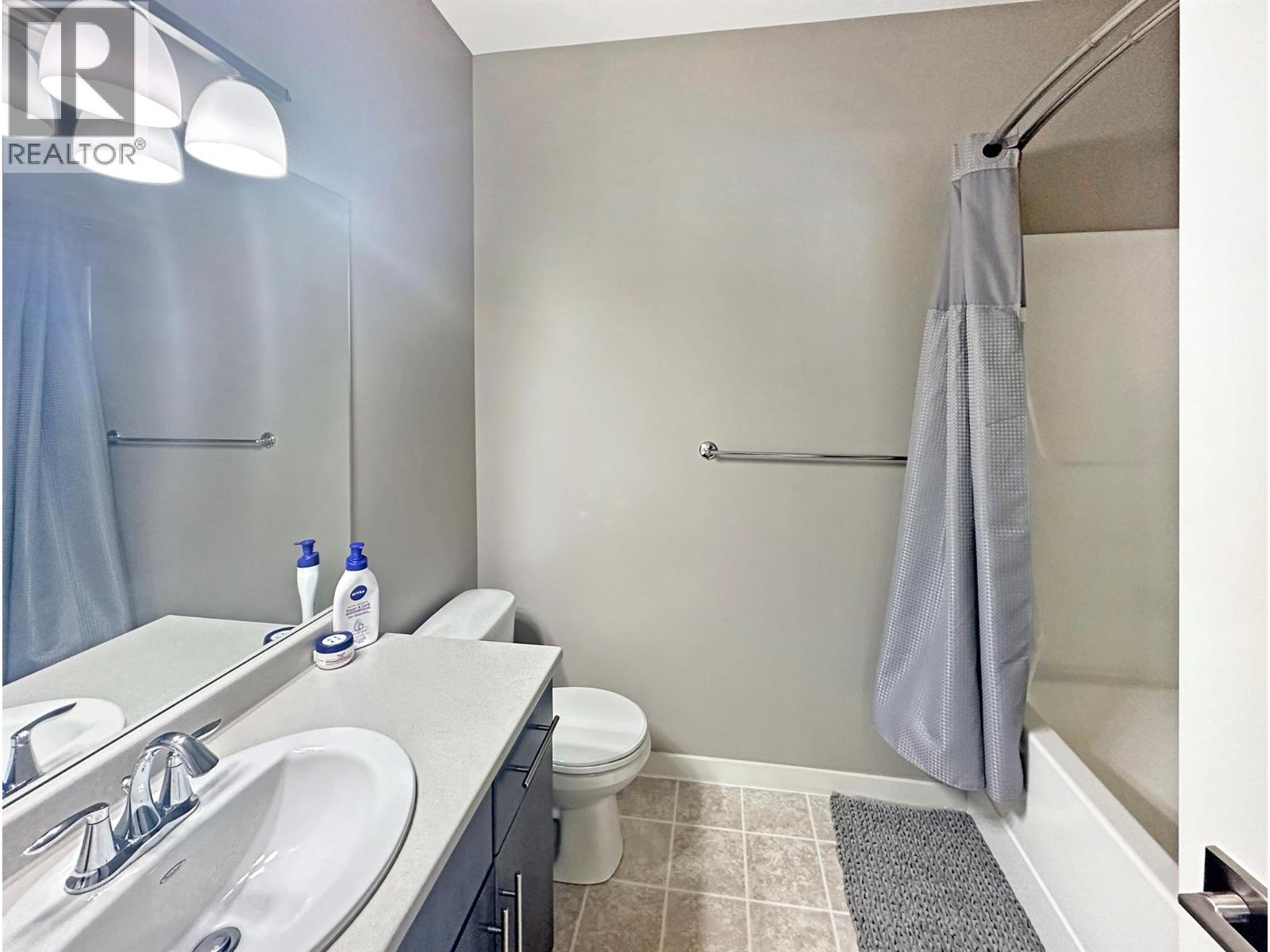 486 SIMILKAMEEN Avenue - 10