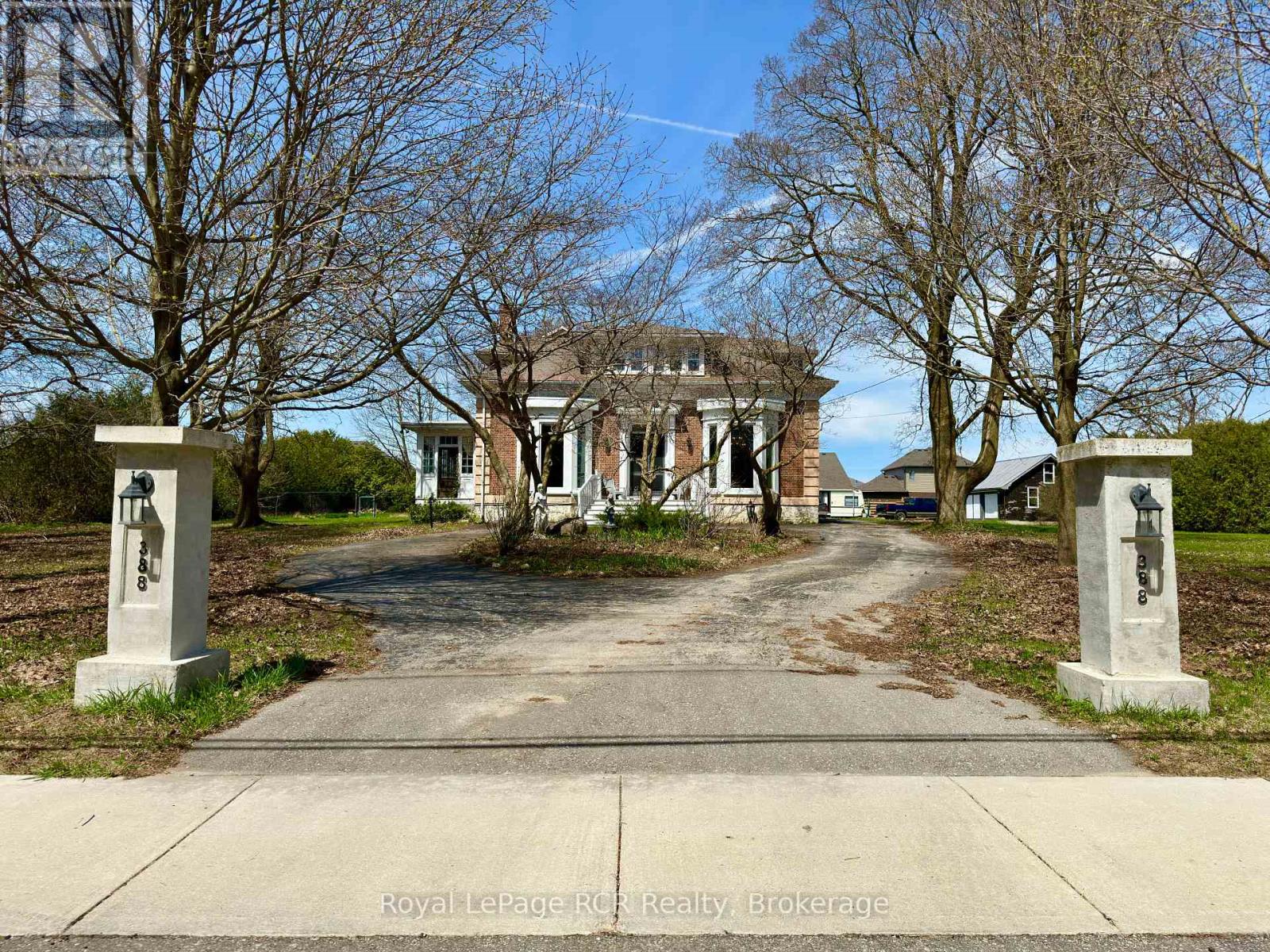 388 DURHAM ROAD E - 1