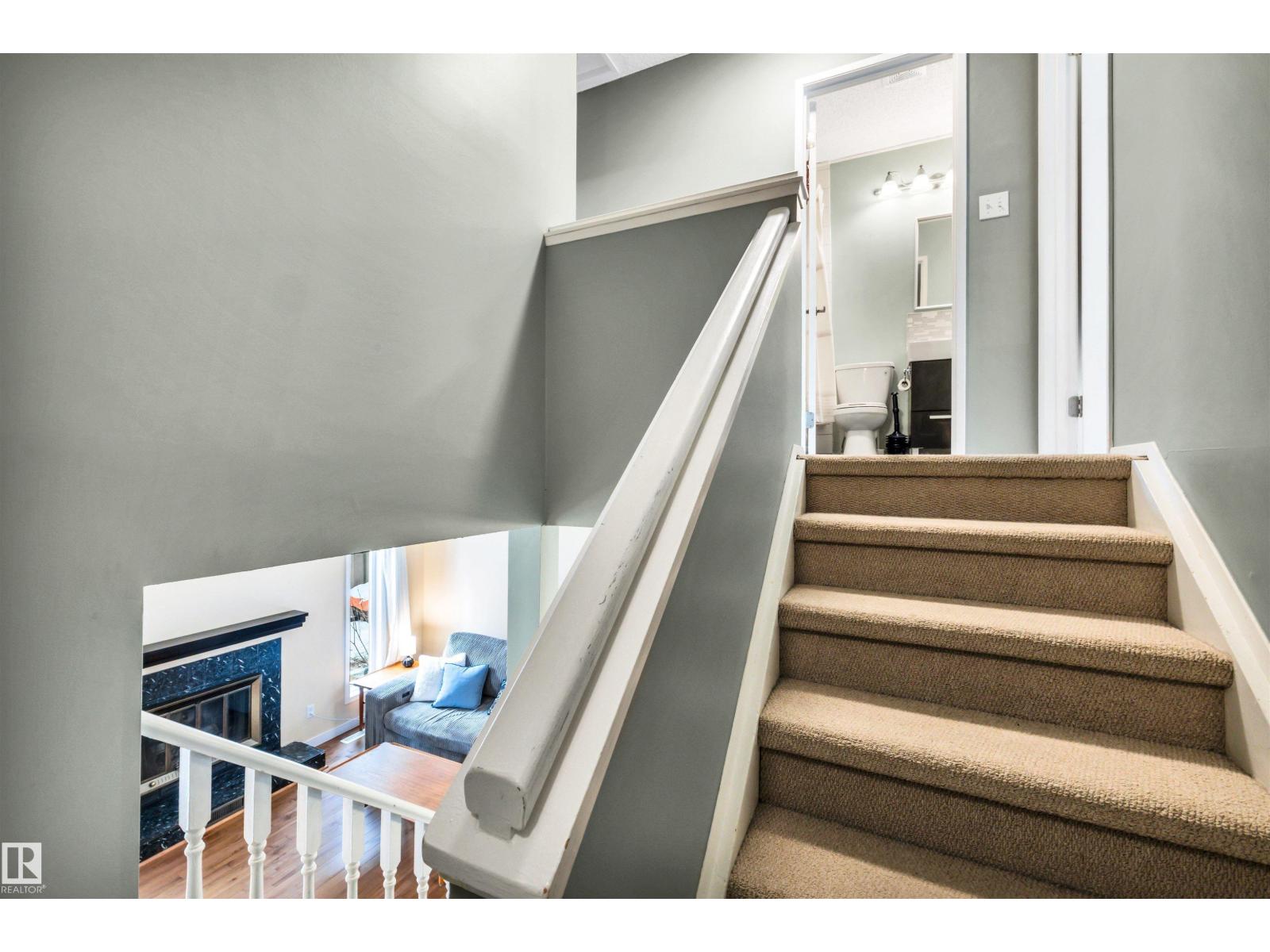 #40 10205 158 AV NW, Edmonton