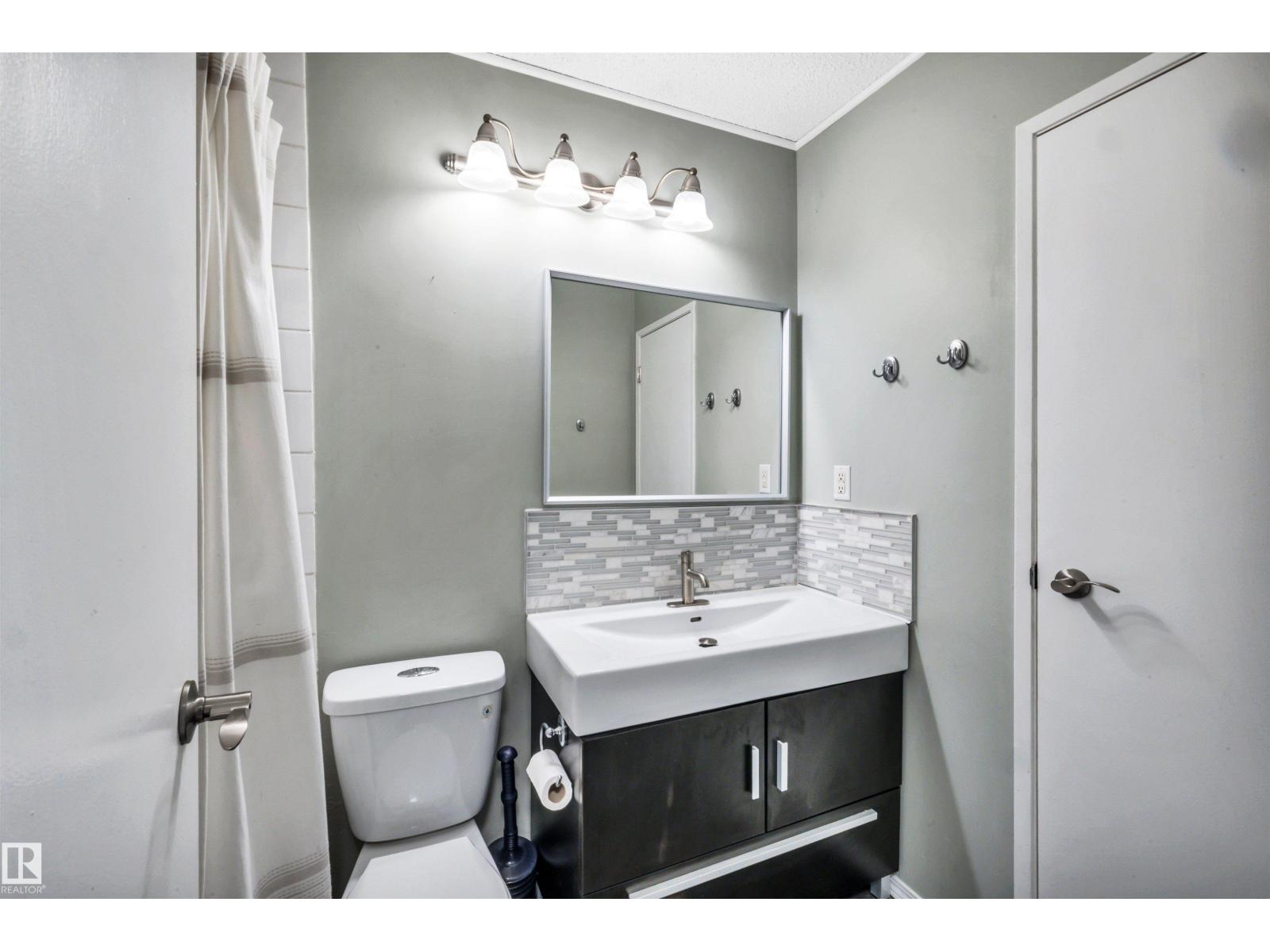 #40 10205 158 AV NW, Edmonton