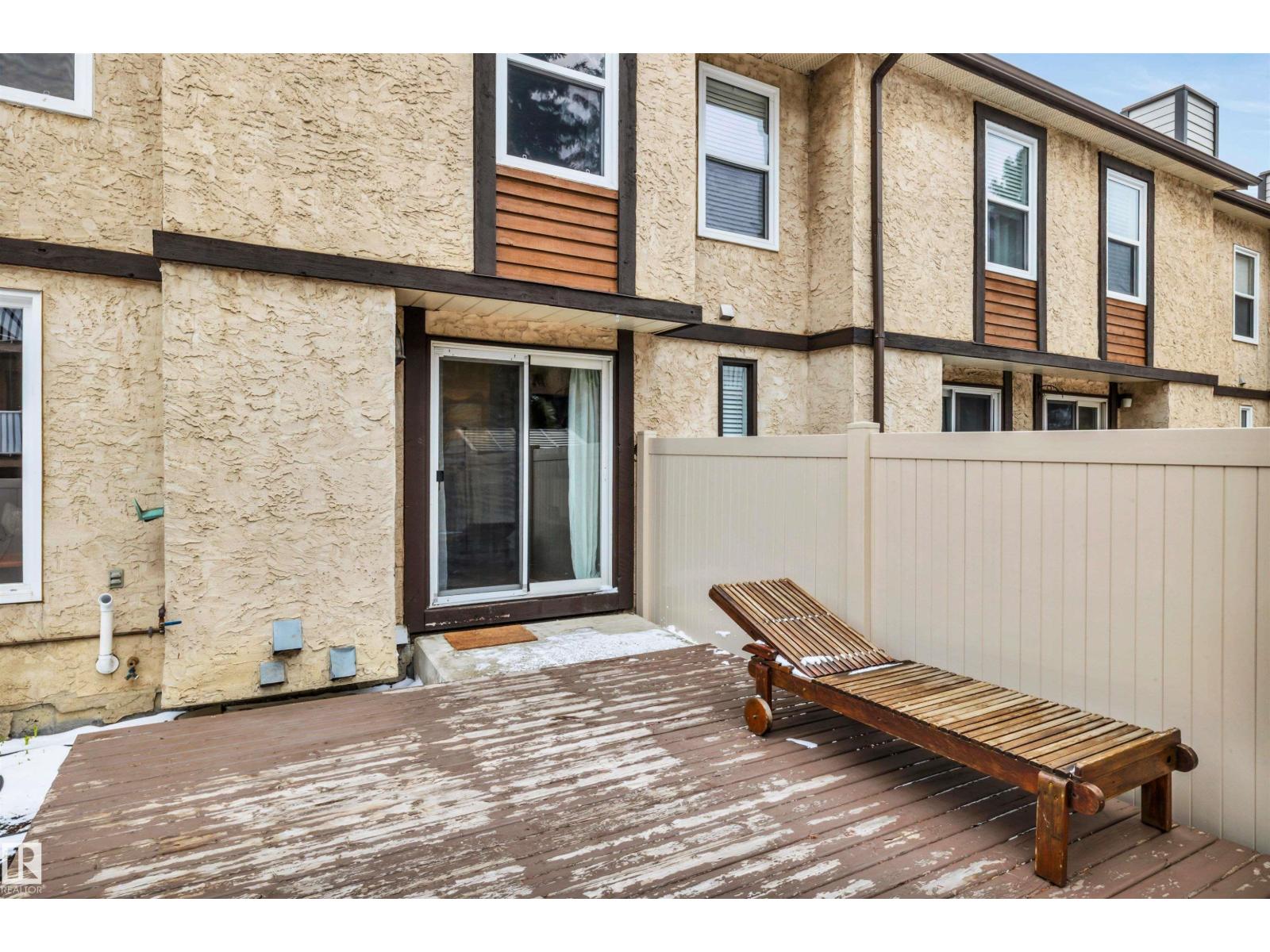 #40 10205 158 AV NW, Edmonton