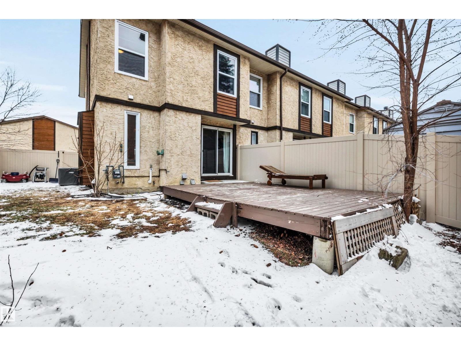 #40 10205 158 AV NW, Edmonton