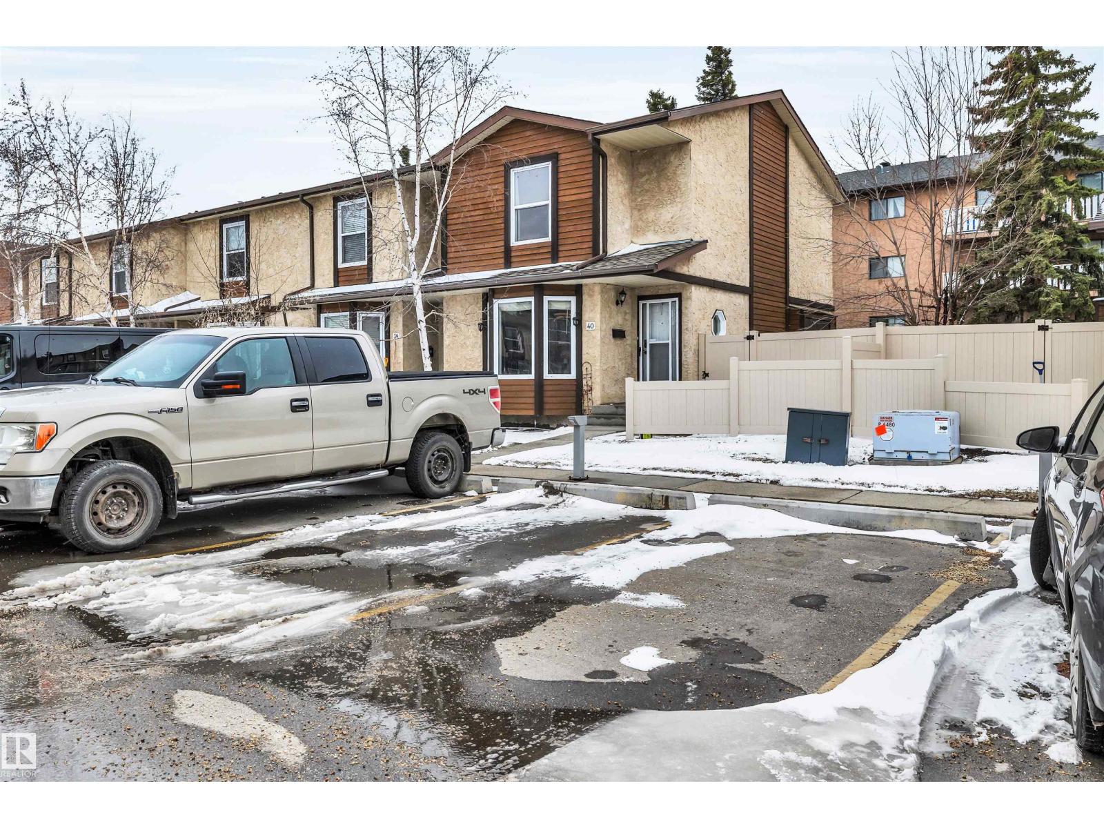 #40 10205 158 AV NW, Edmonton