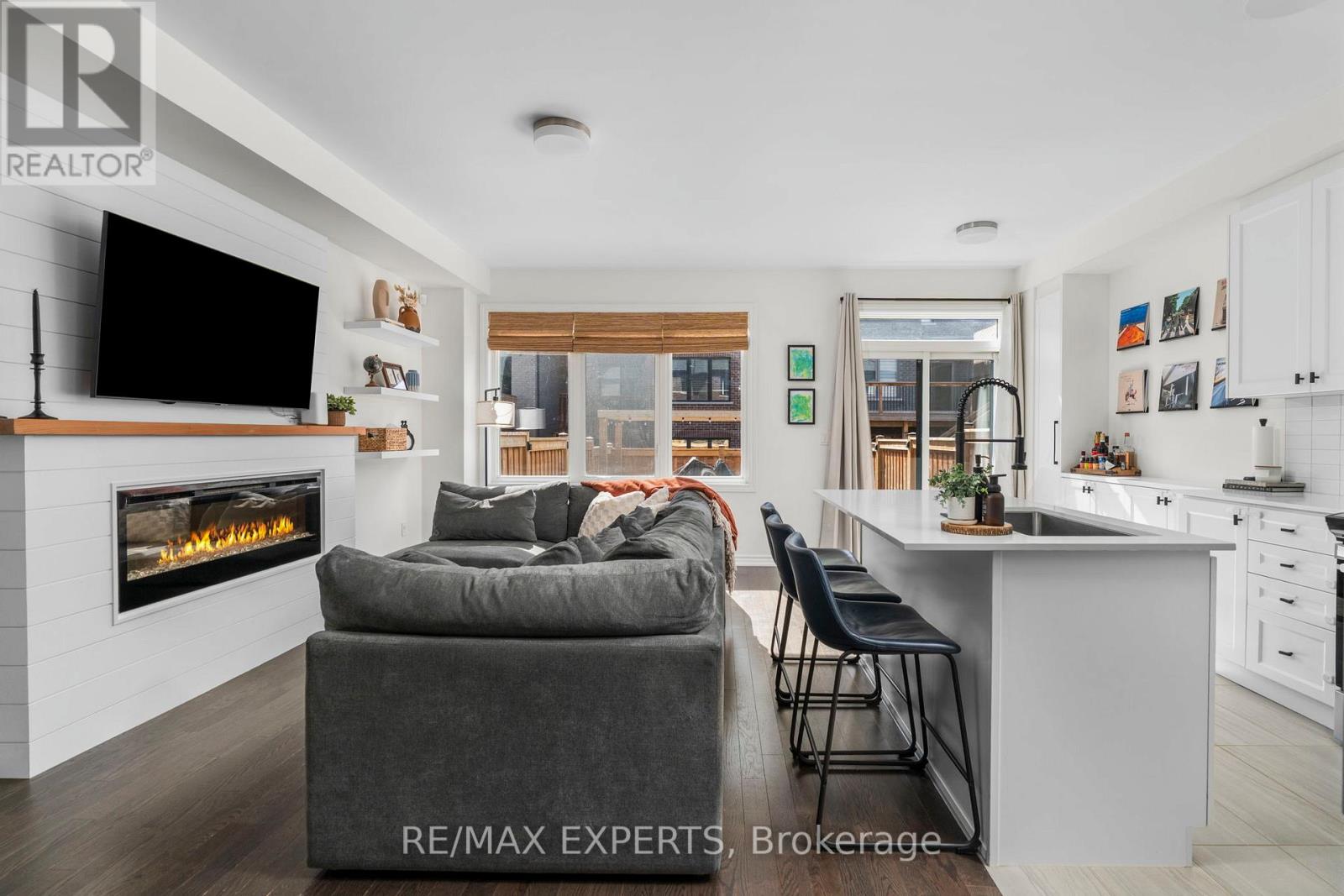 1473 BLACKMORE STREET — photo 12