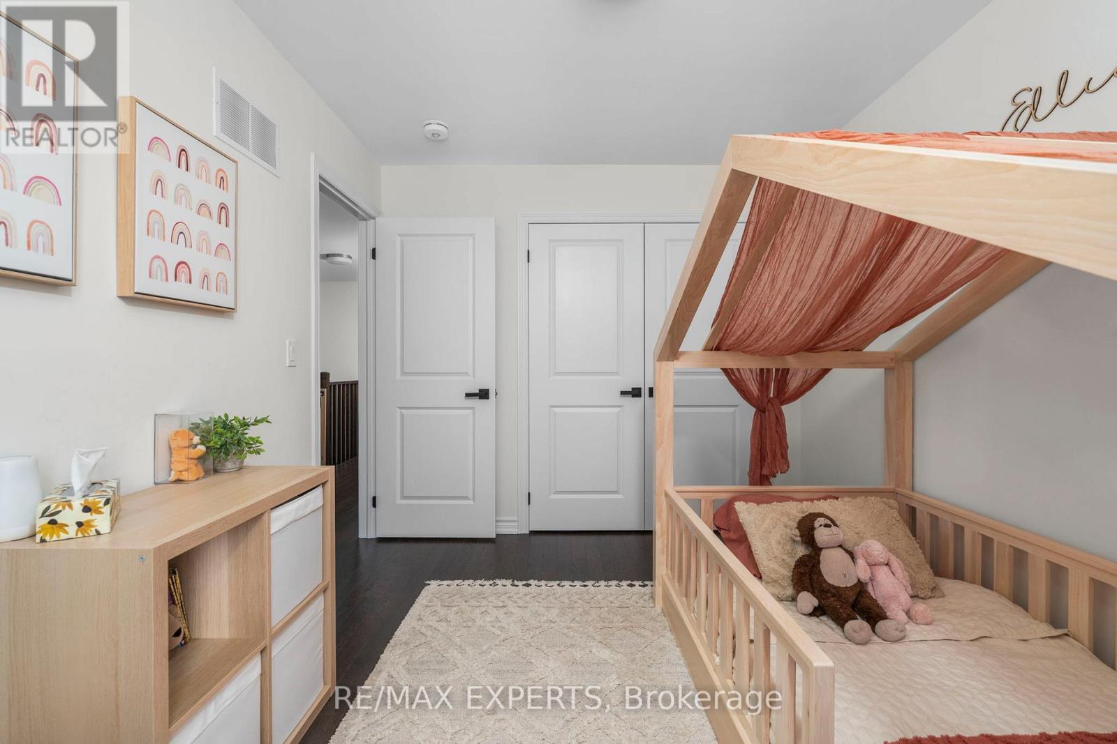 1473 BLACKMORE STREET — photo 37