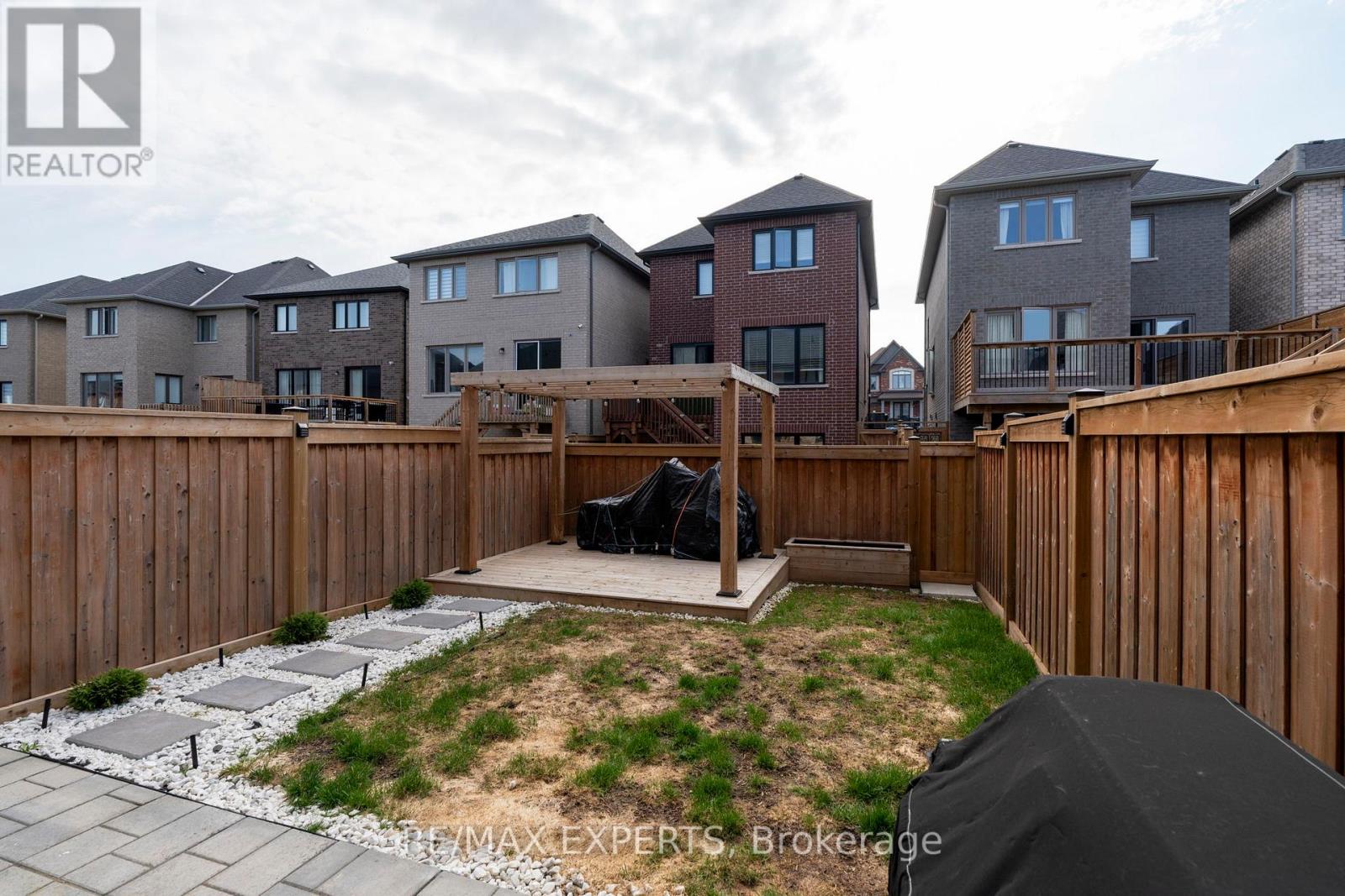 1473 BLACKMORE STREET — photo 47