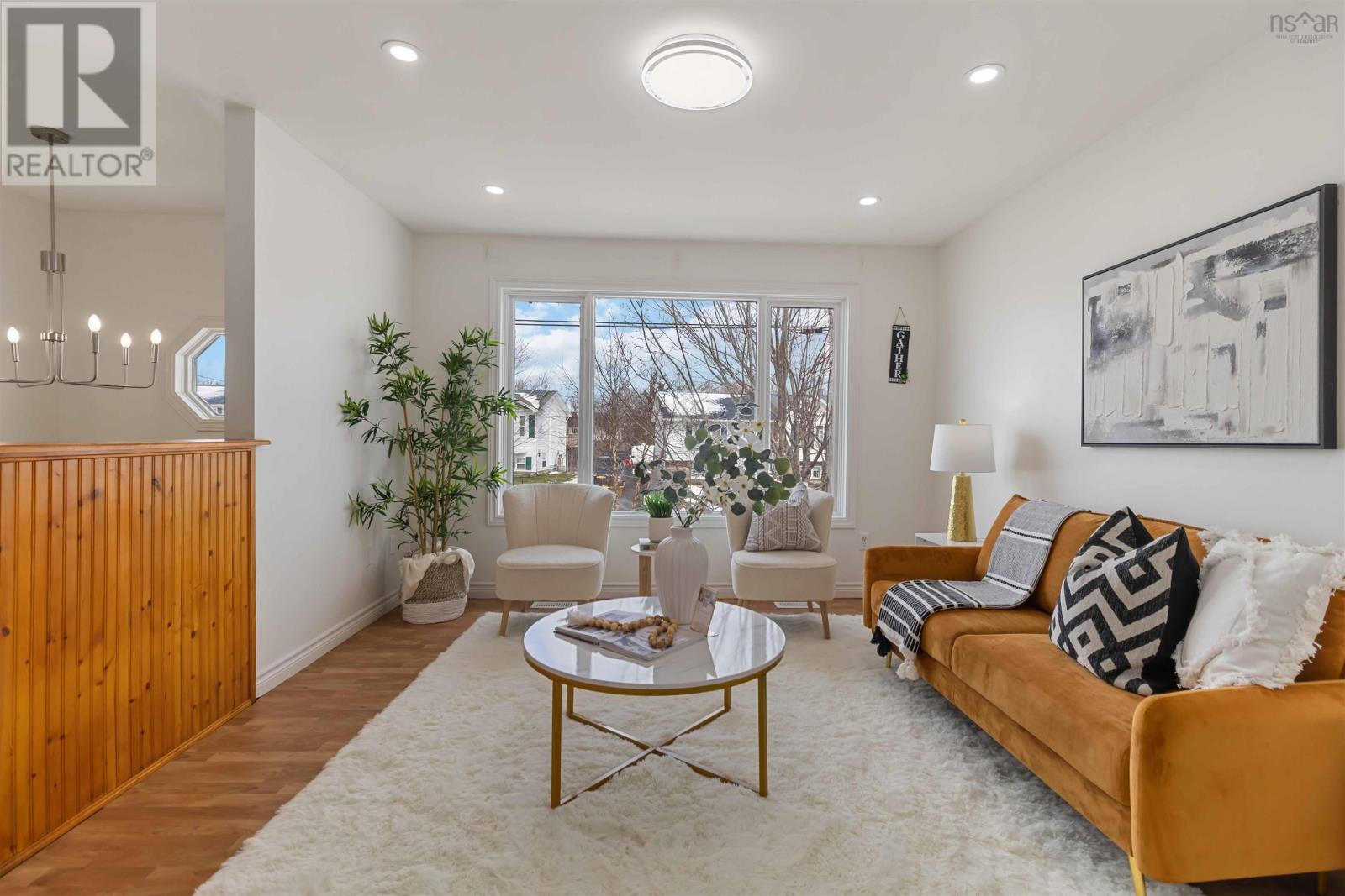 Property 8 of 49 of 146 Hirandale Crescent